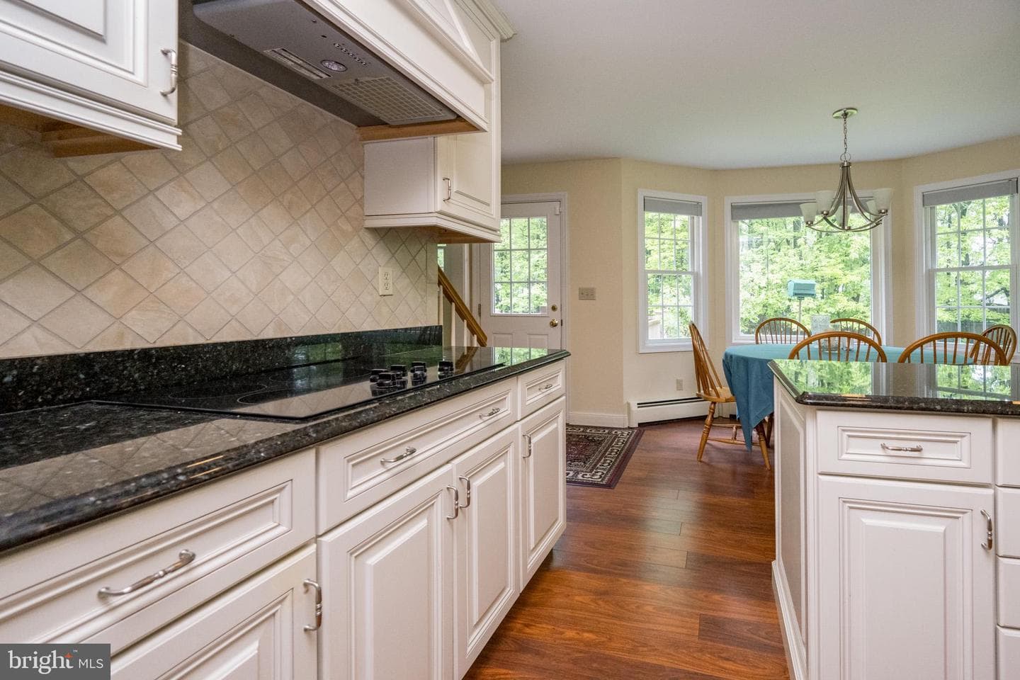 101 Sunset Drive photo 16