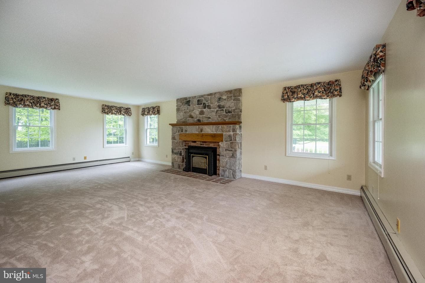101 Sunset Drive photo 25