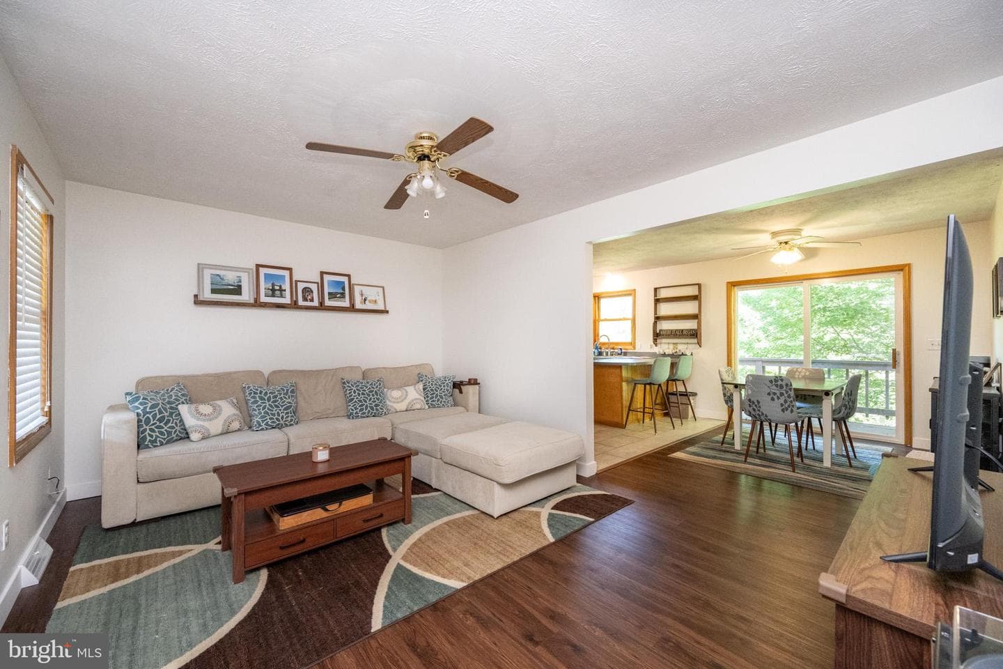 163 Crestview Drive photo 4
