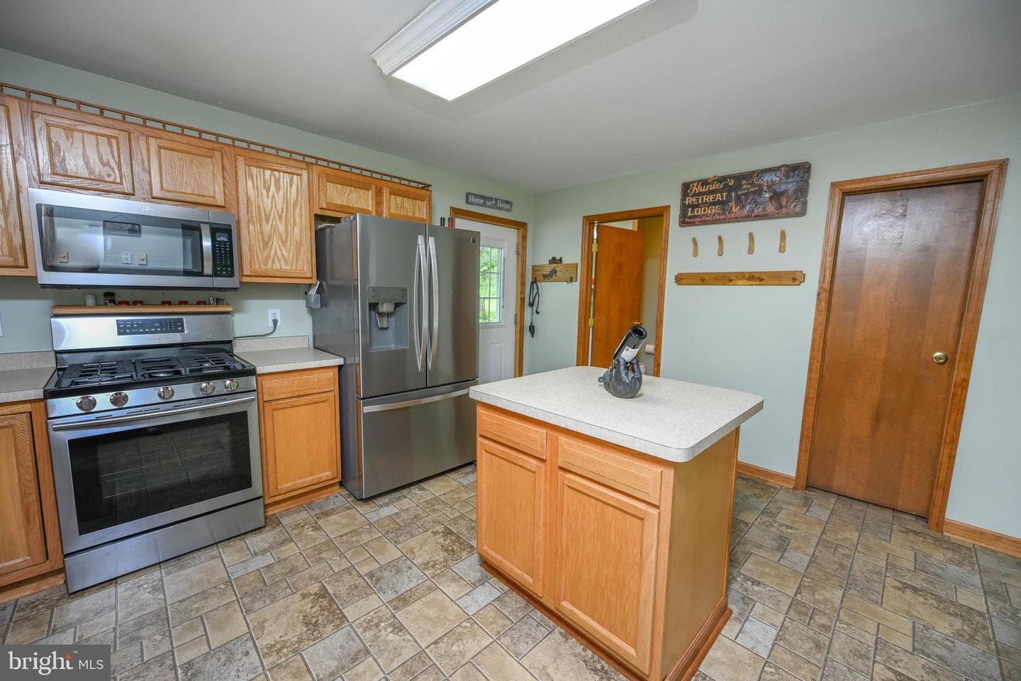 590 Bearfoot photo 10