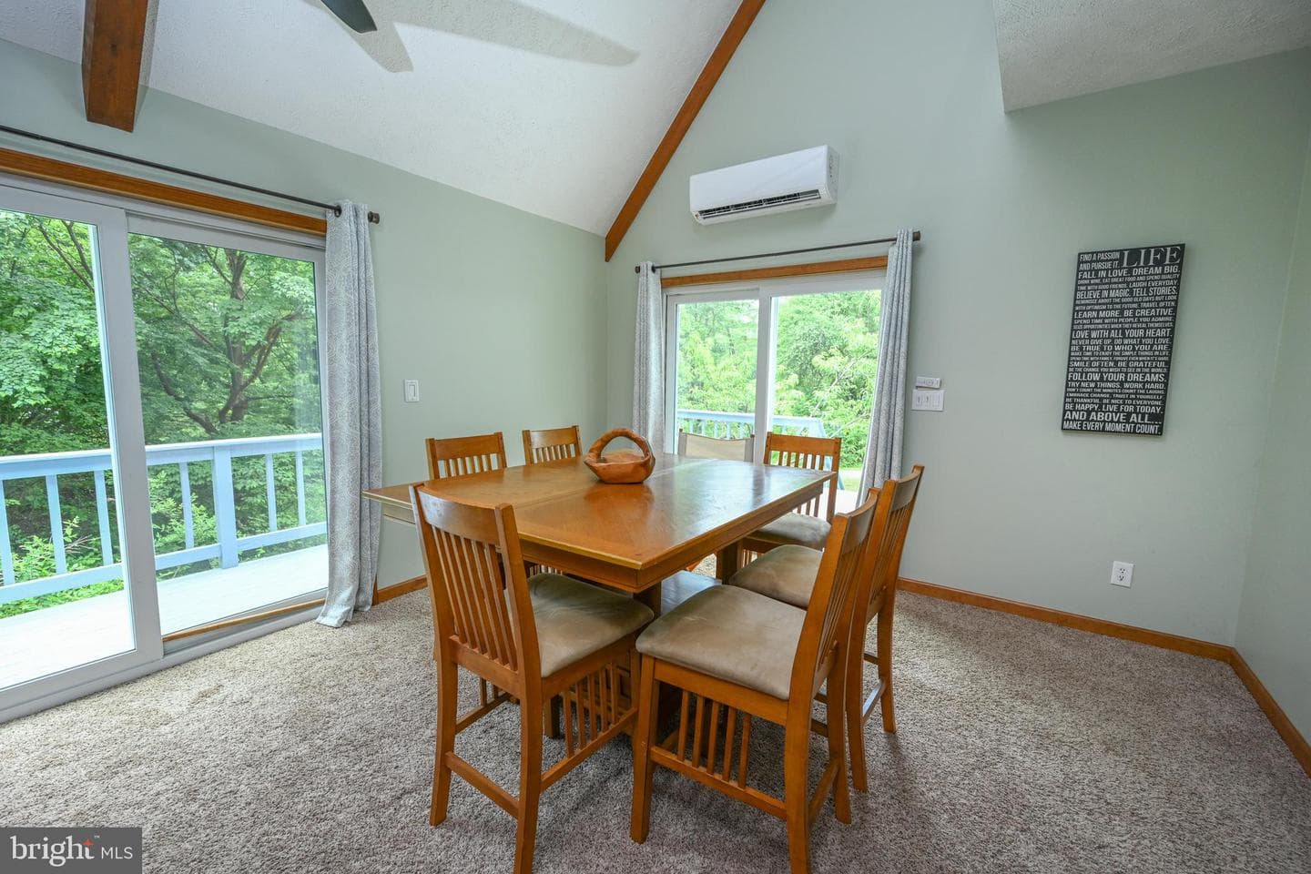 590 Bearfoot photo 21