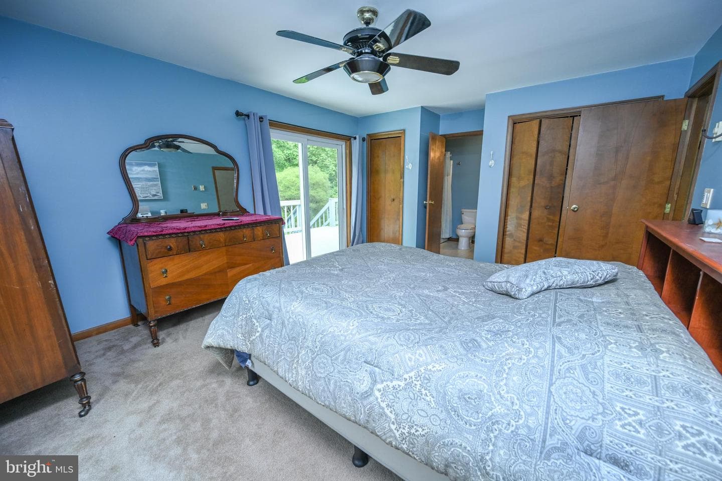 590 Bearfoot photo 33