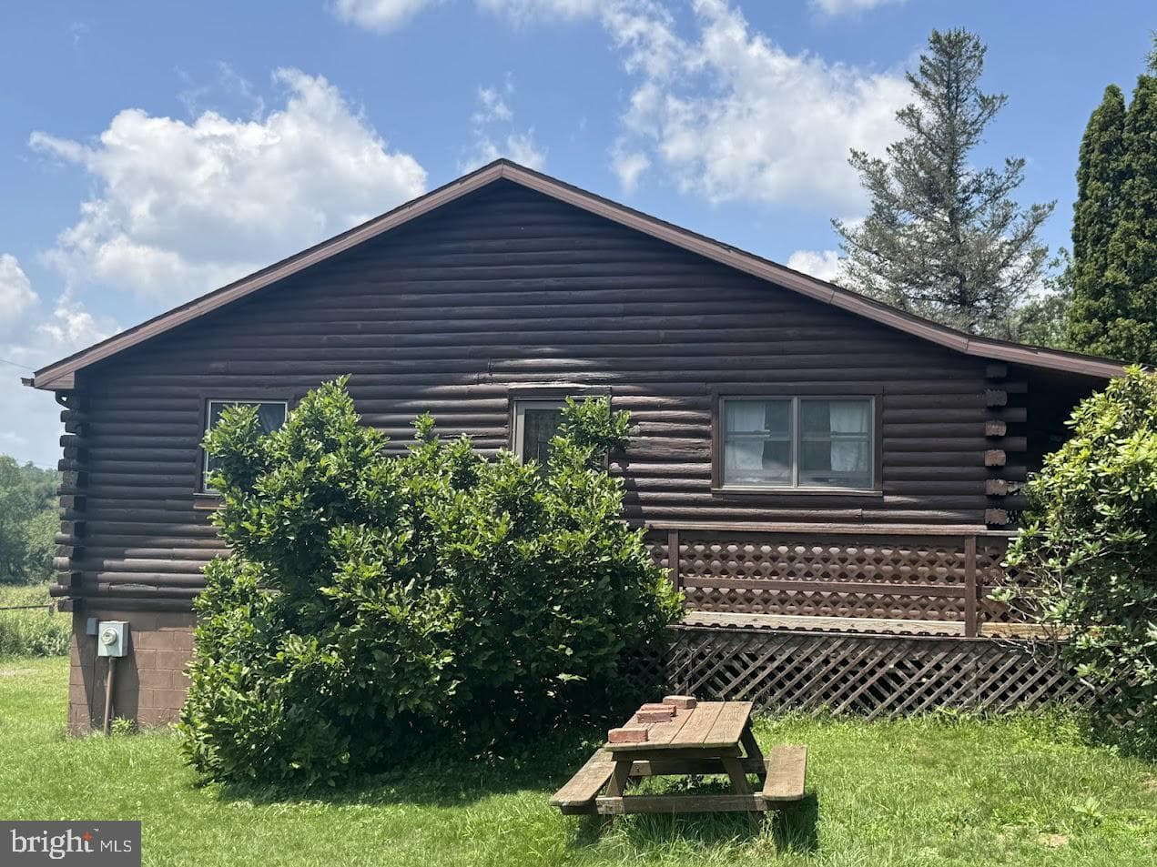 1570 Garrett Road photo 6