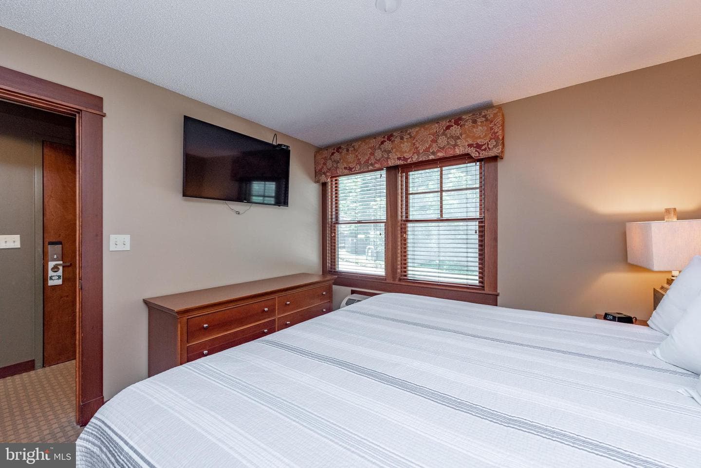 565 Glendale Road #106 B photo 13