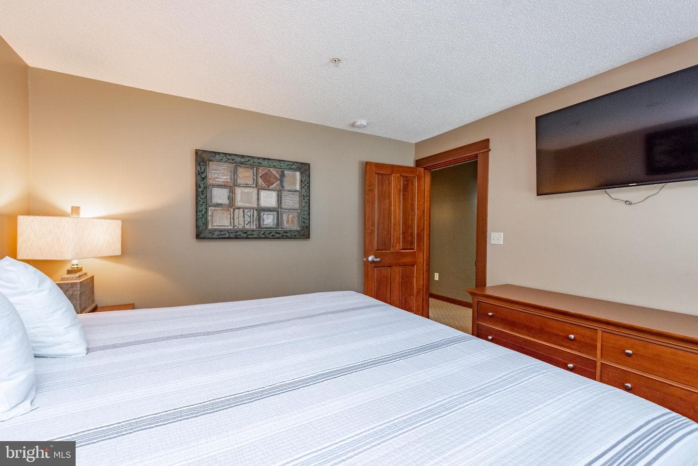 565 Glendale Road #106 B photo 15