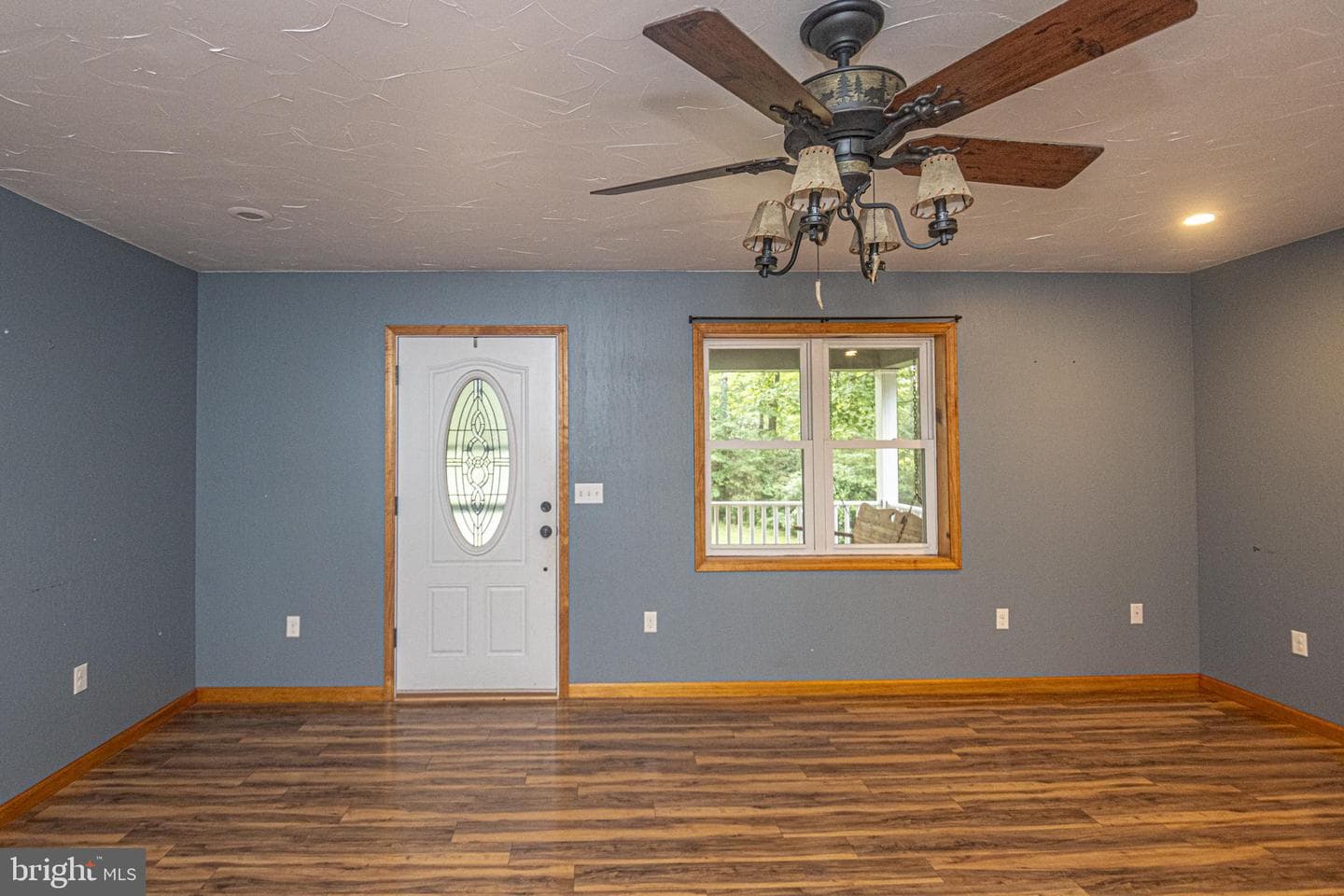 425 Amish Road photo 17