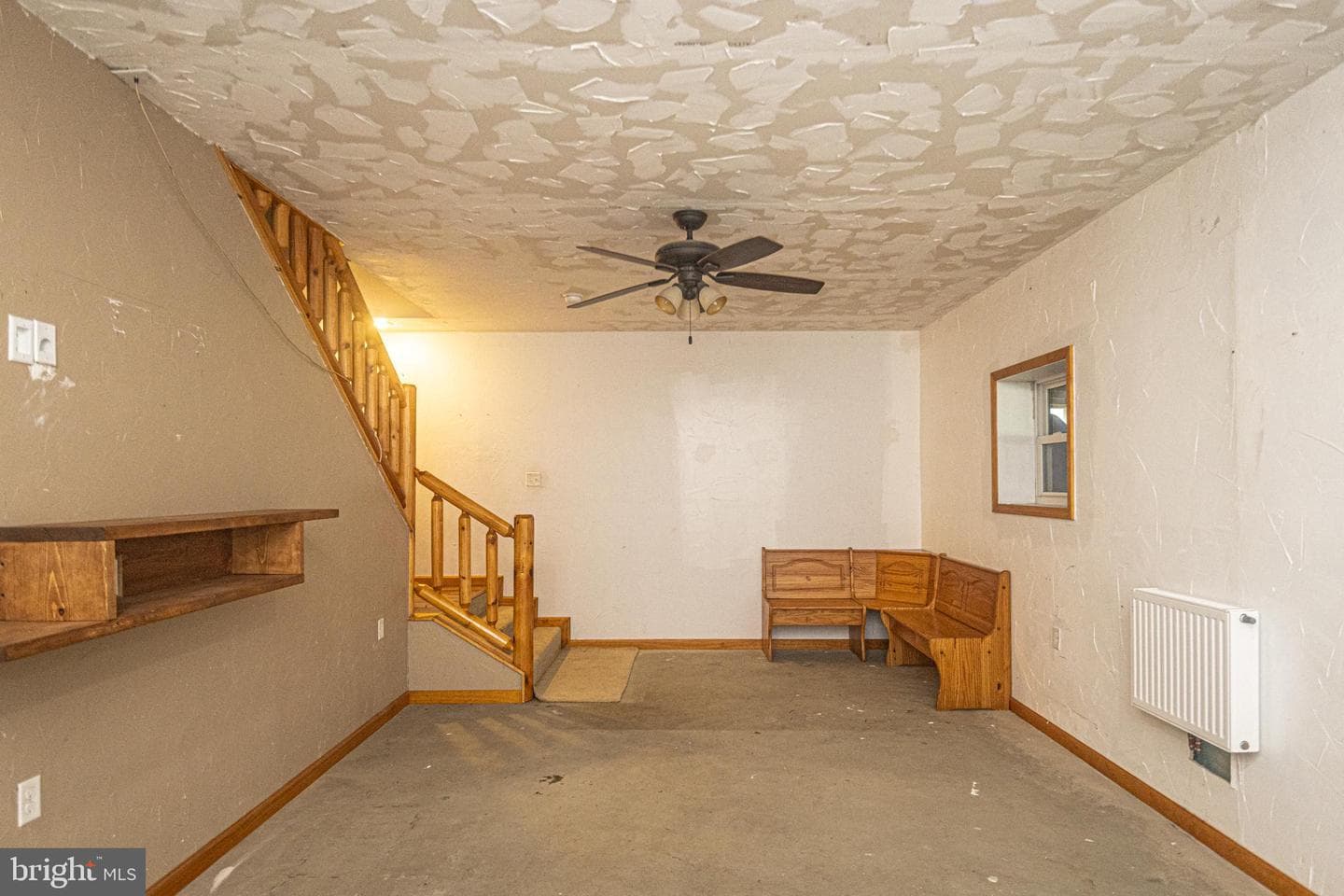 425 Amish Road photo 36