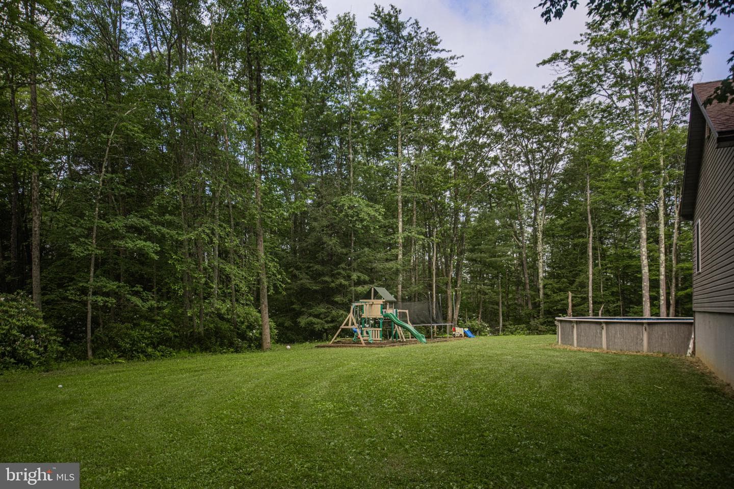 425 Amish Road photo 48