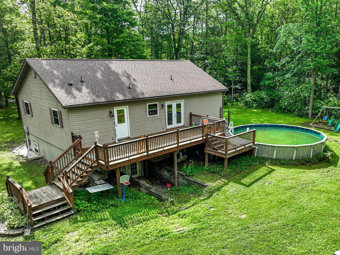 425 Amish Road photo 6