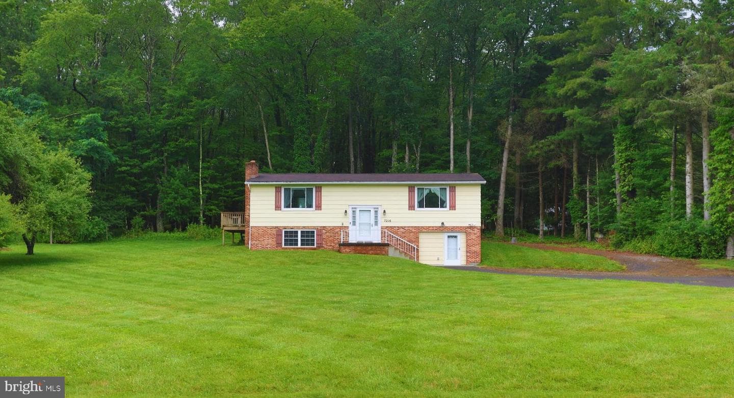7216 Sang Run Road photo 2