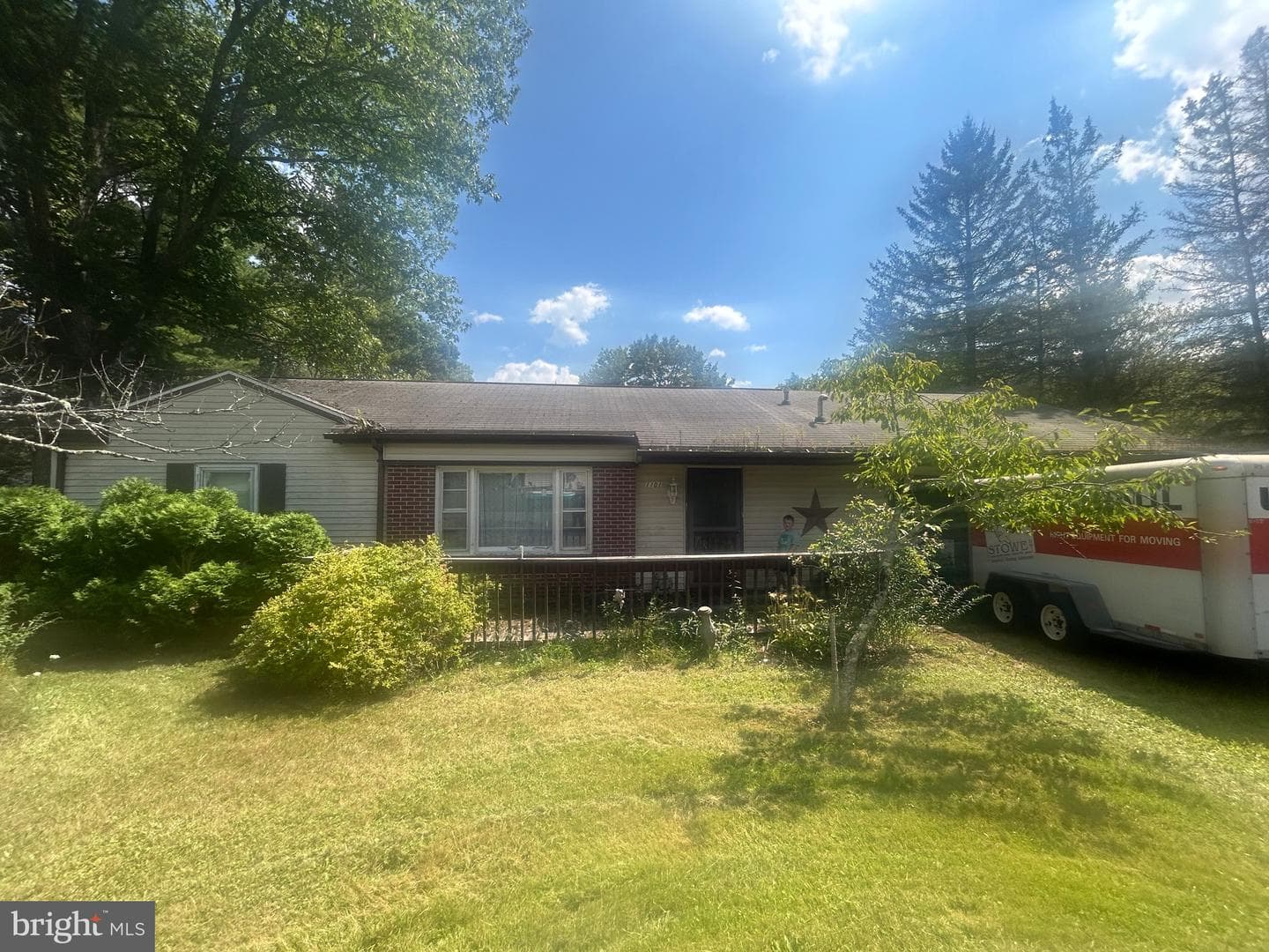 1101 Wheeling Ave photo 2