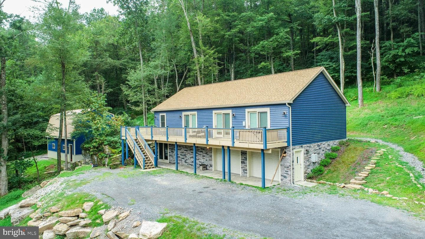 1488 Marsh Hill Road photo 2