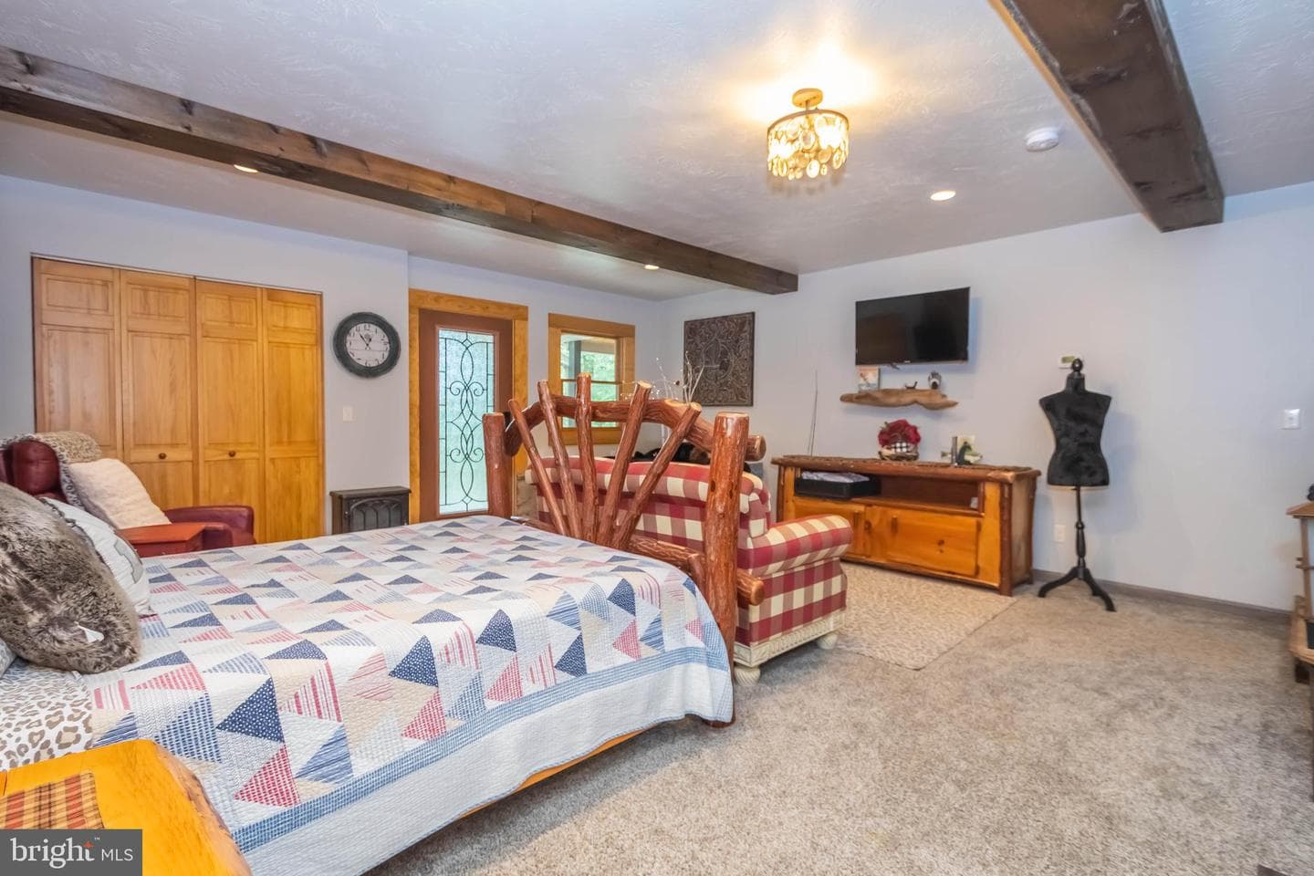 495 White Oak Drive photo 37