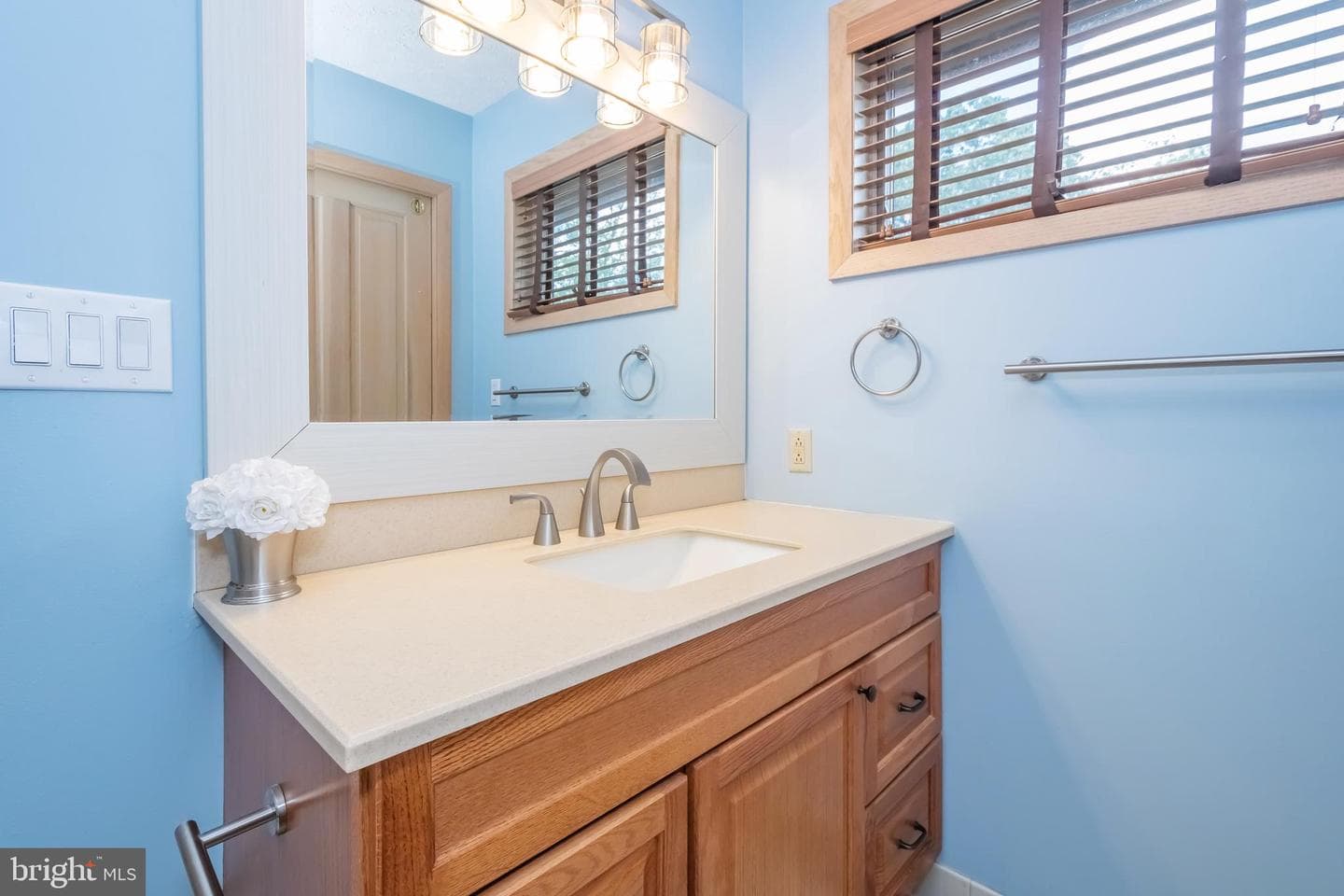 2345 Marsh Hill Road photo 36