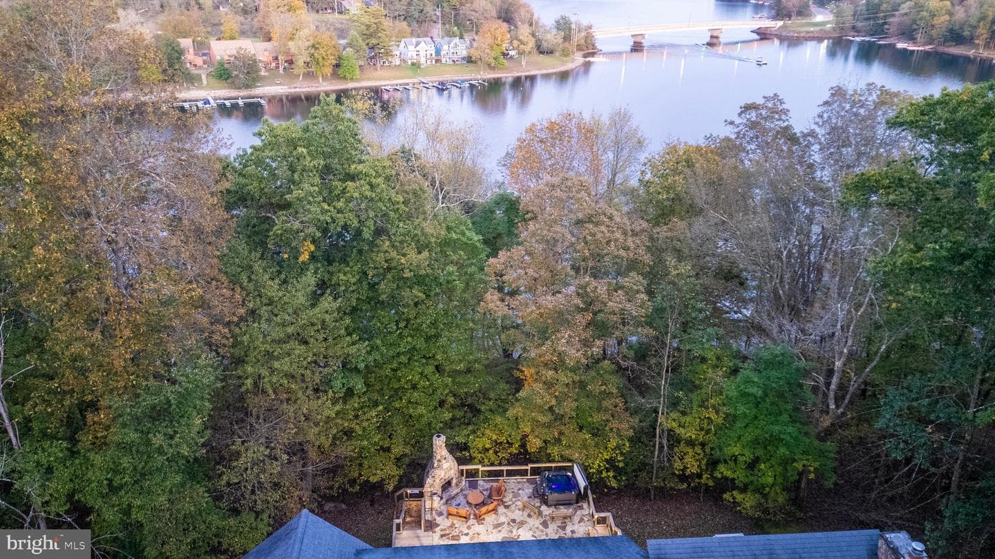 2345 Marsh Hill Road photo 4