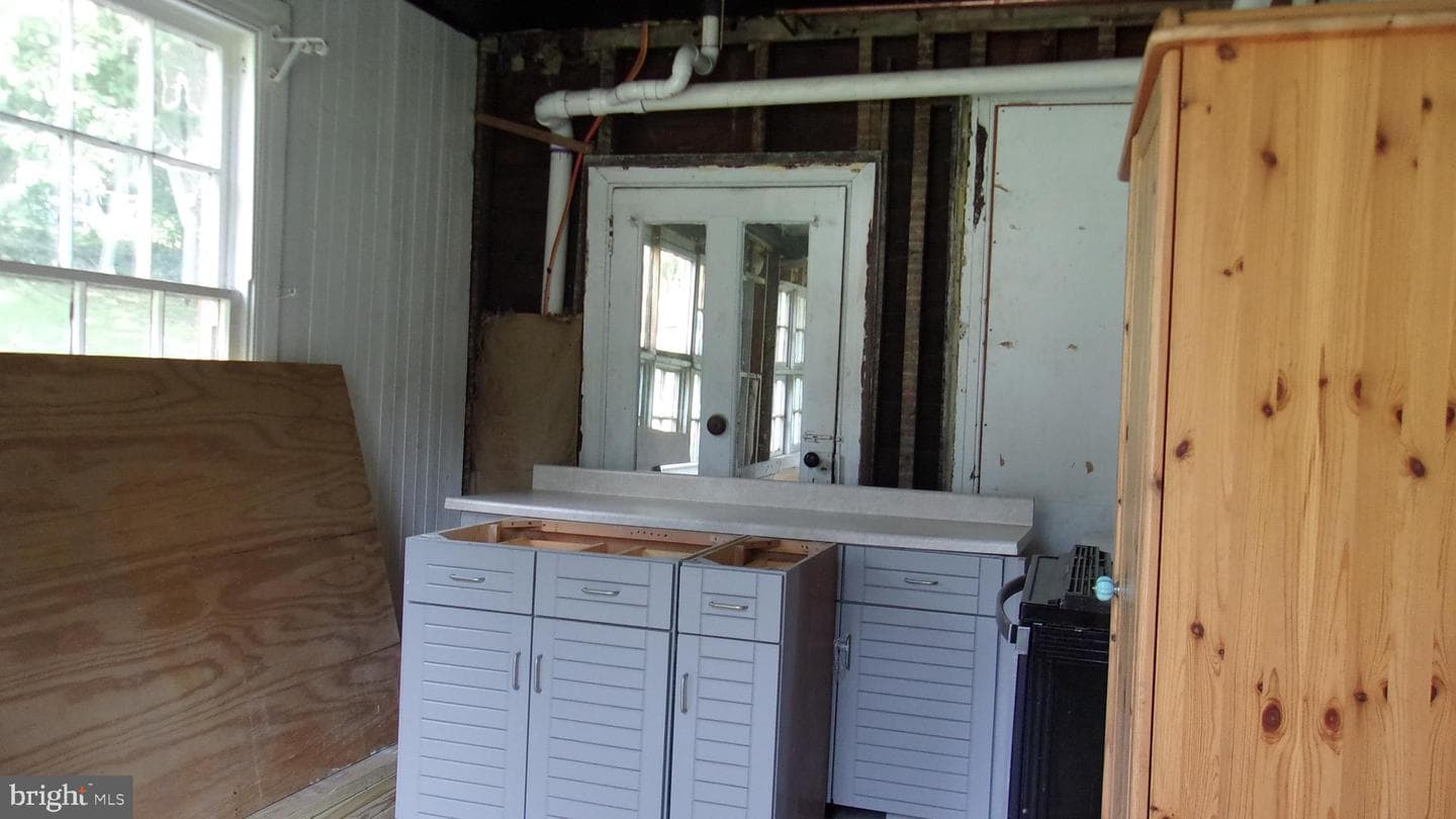 108 Knight Street photo 13