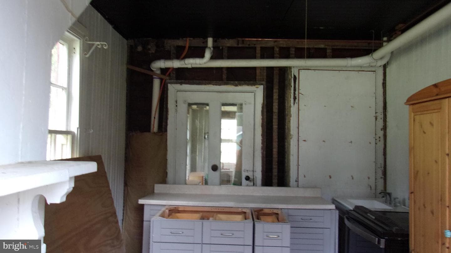 108 Knight Street photo 14