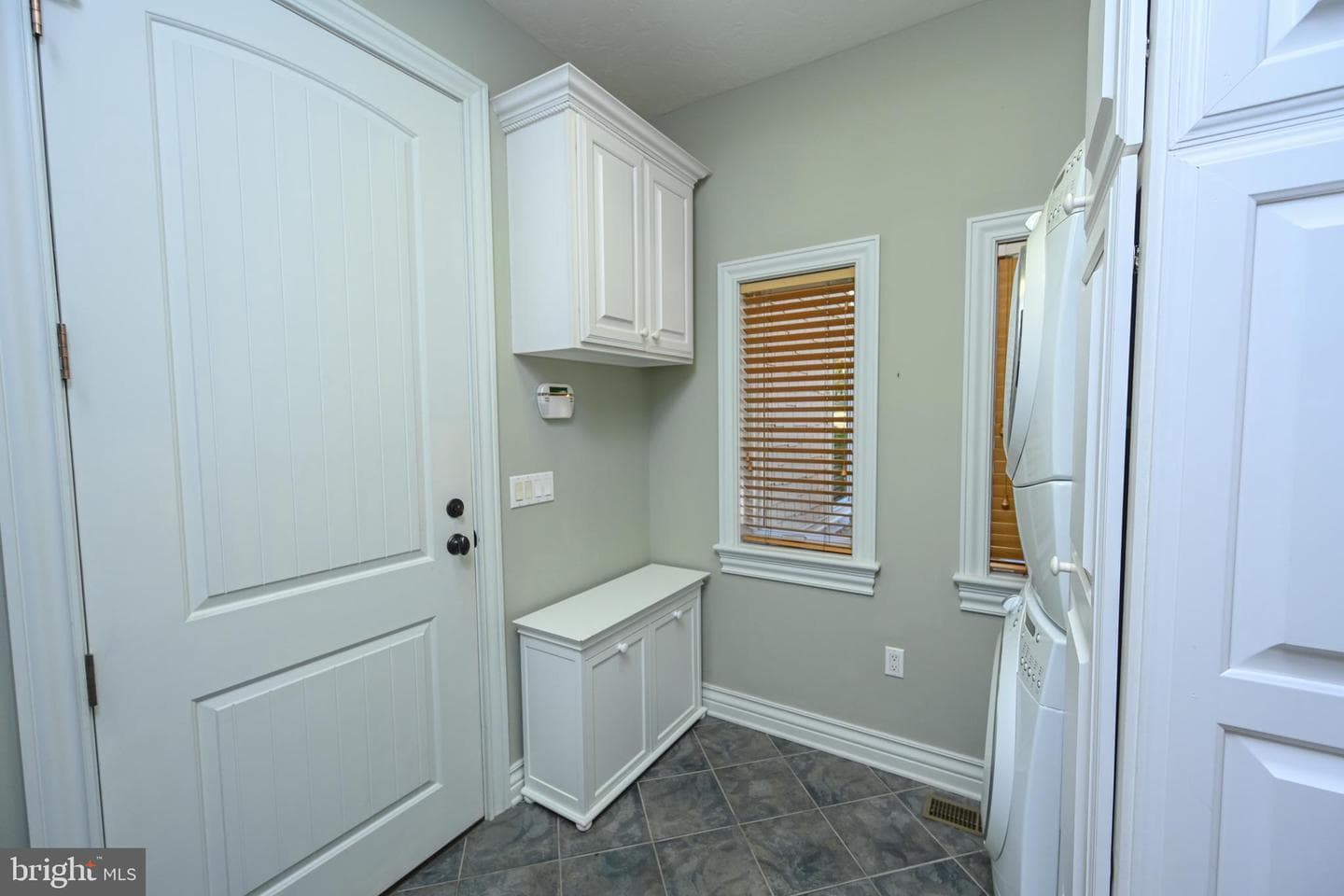 870 Holy Cross Drive photo 37