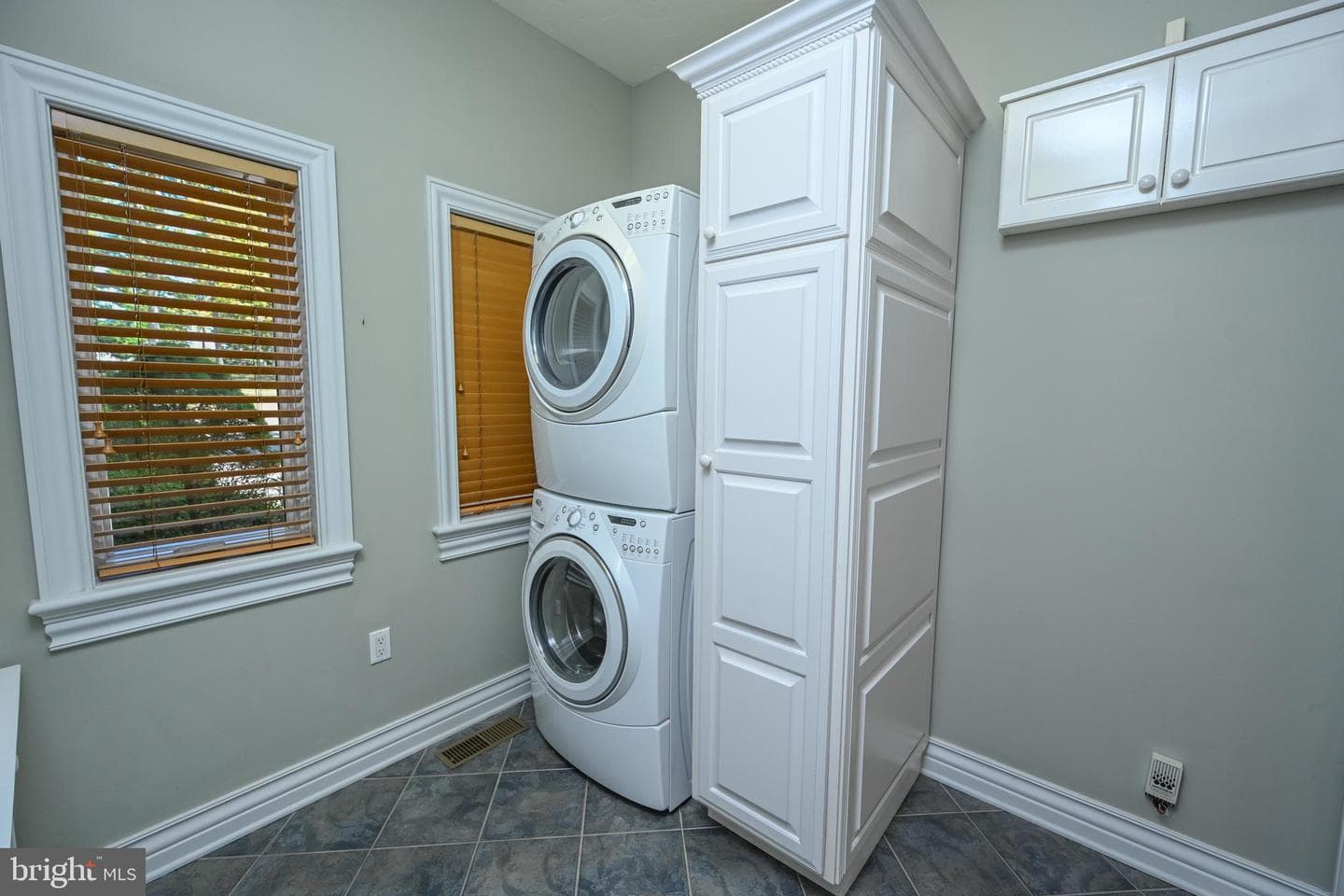 870 Holy Cross Drive photo 38