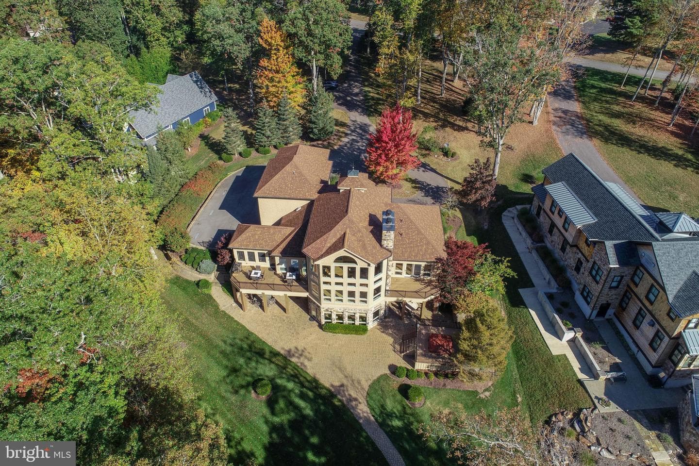 870 Holy Cross Drive photo 4