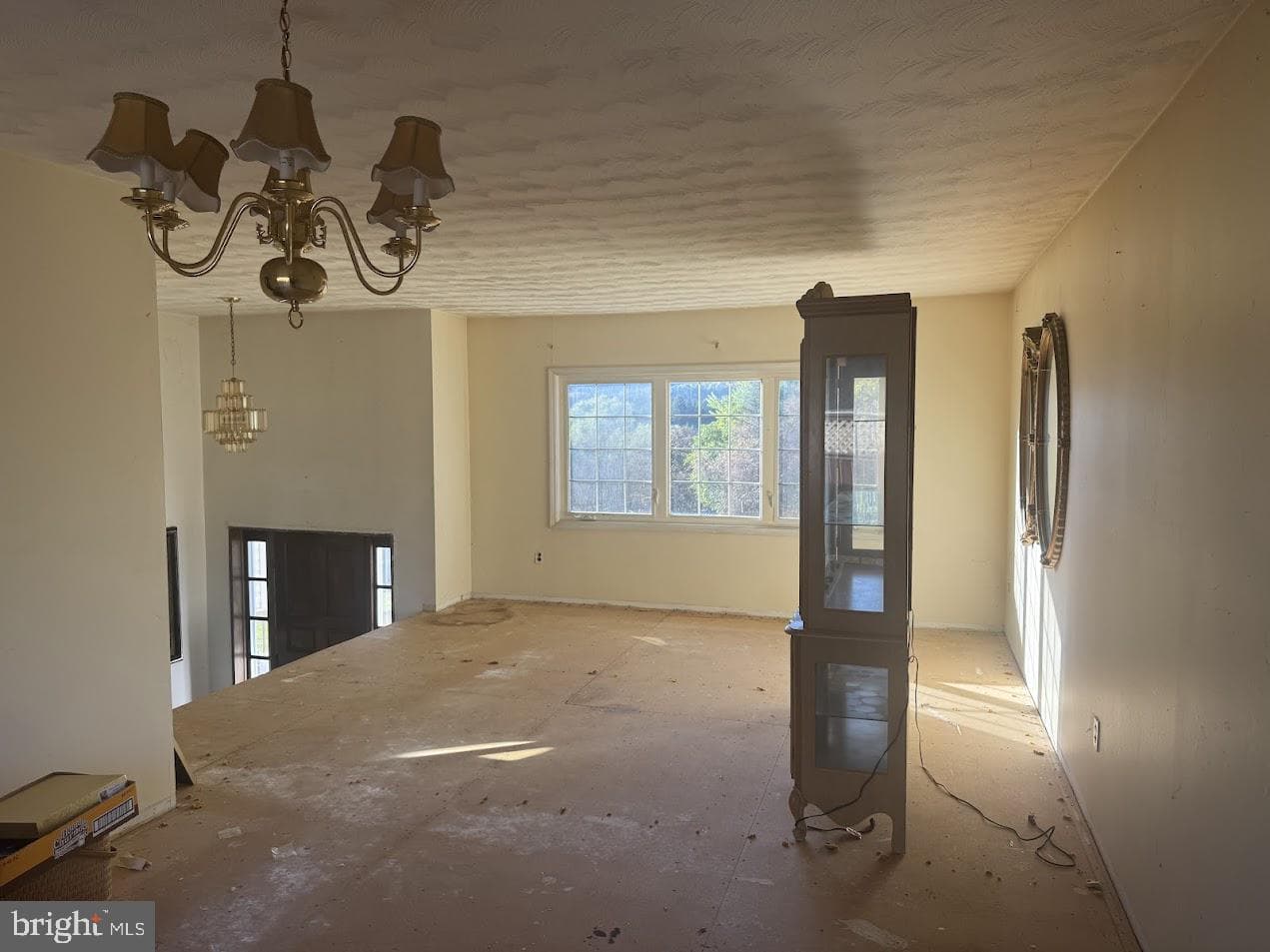 111 Knoll Crest Heights Drive photo 12