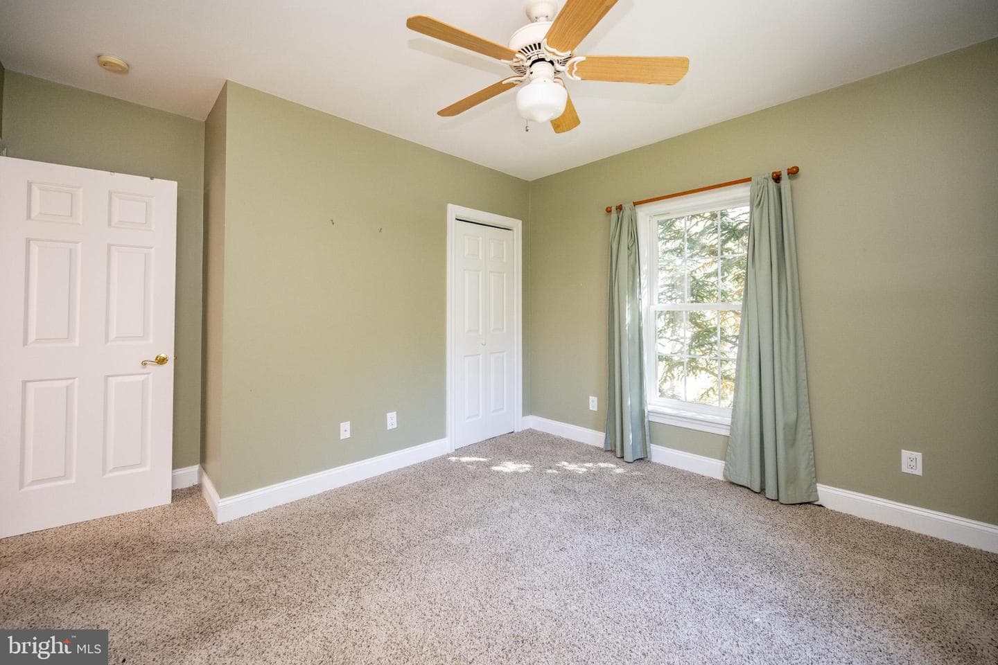 32 Hazelhurst Lane photo 25