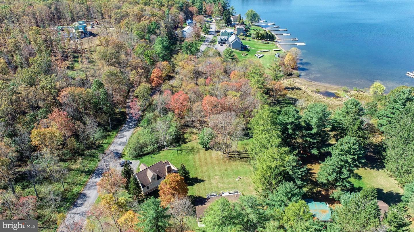 32 Hazelhurst Lane photo 64