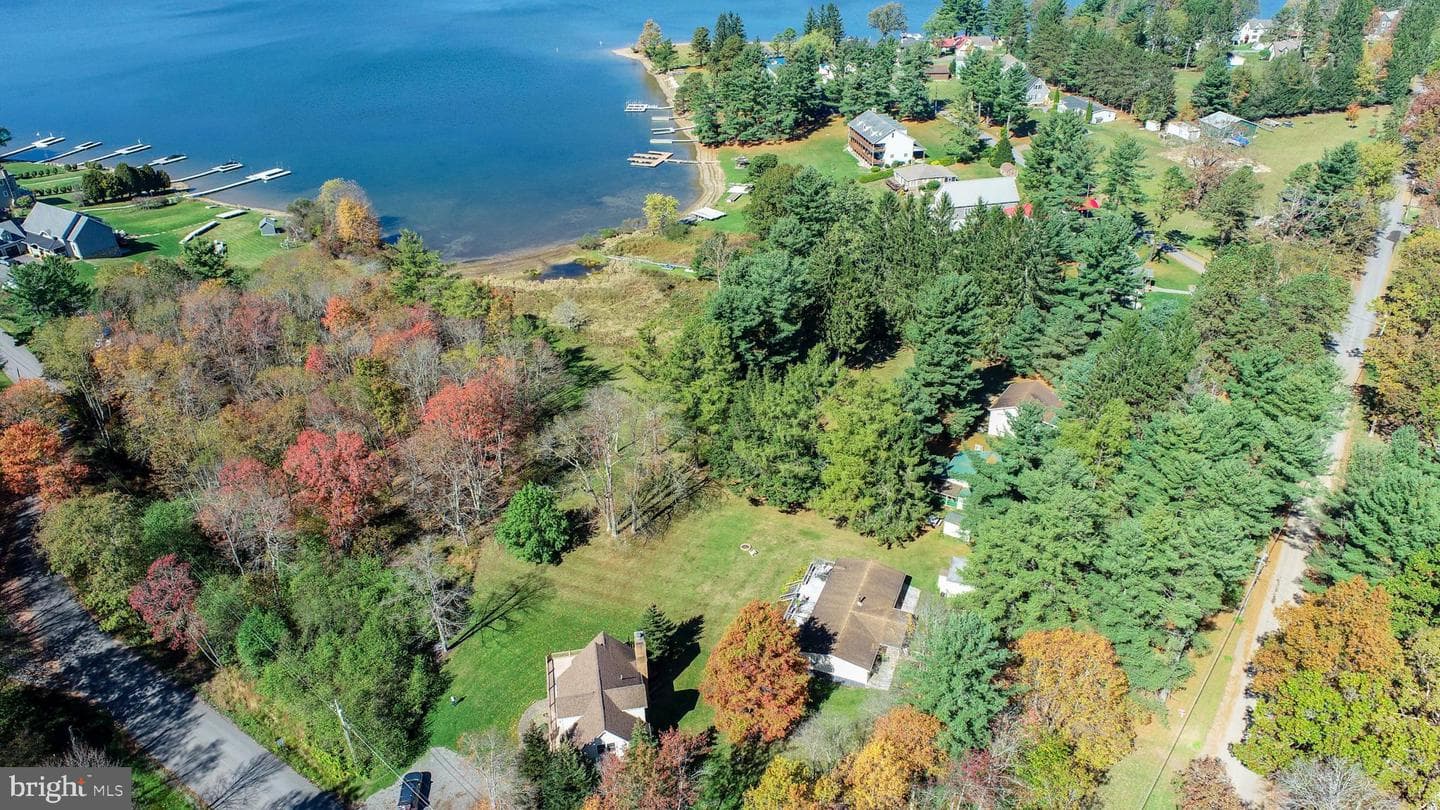 32 Hazelhurst Lane photo 68