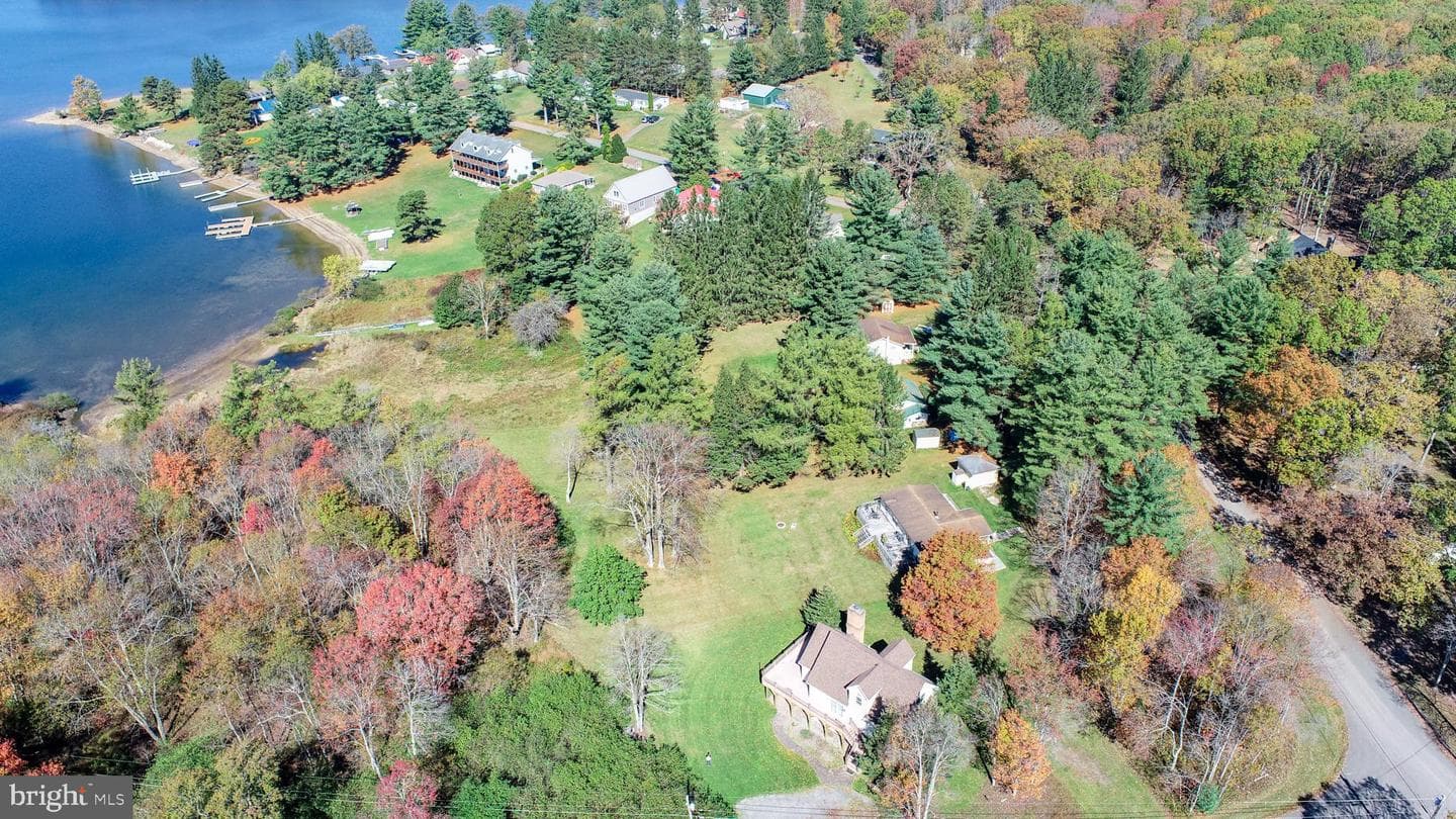 32 Hazelhurst Lane photo 72