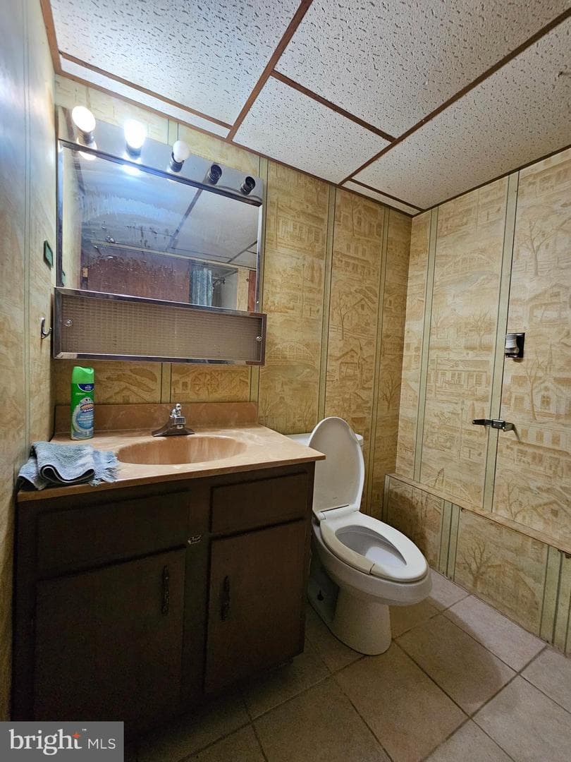 204 E St photo 24
