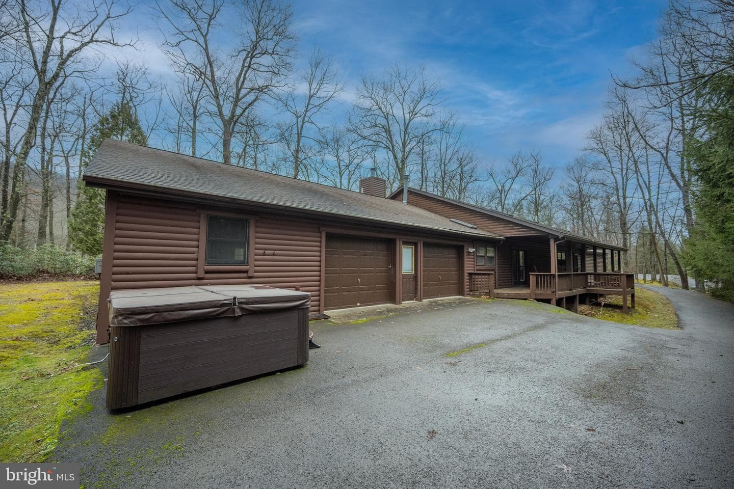 526 Gleanings Drive photo 3