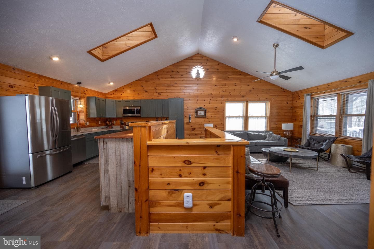 300 Normas Way photo 14