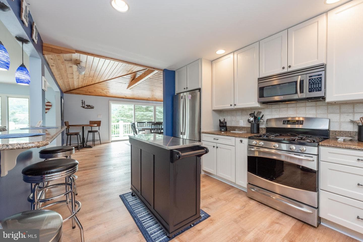 926 Marsh Hill Road photo 11