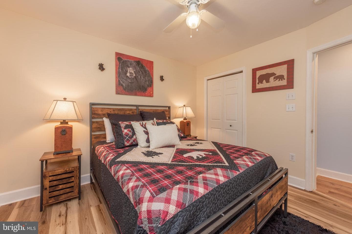 926 Marsh Hill Road photo 34