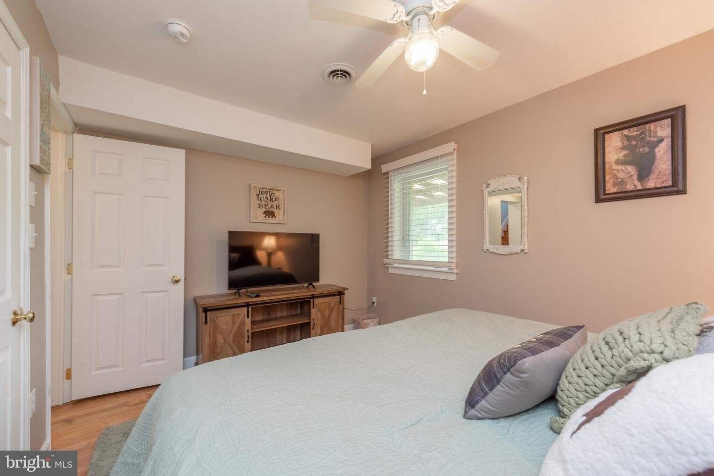 926 Marsh Hill Road photo 46