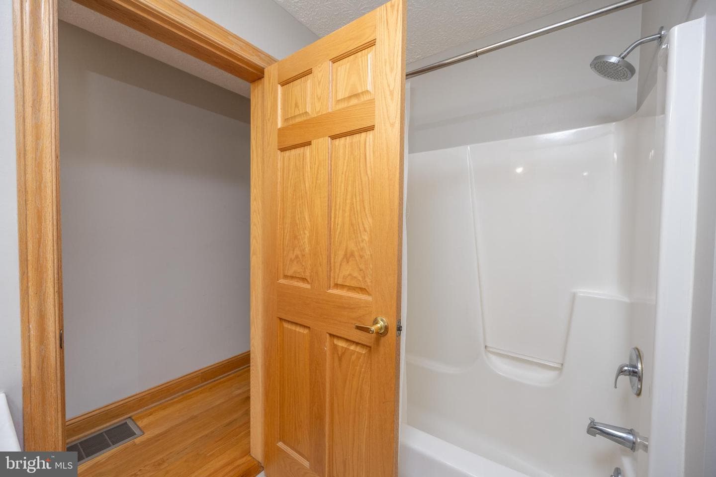723 Pinnacle Drive photo 24
