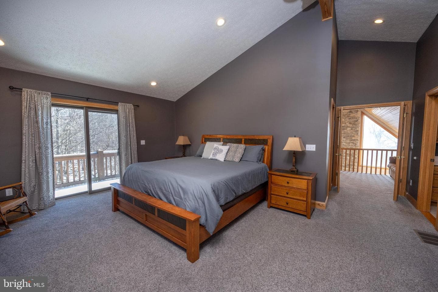 723 Pinnacle Drive photo 32