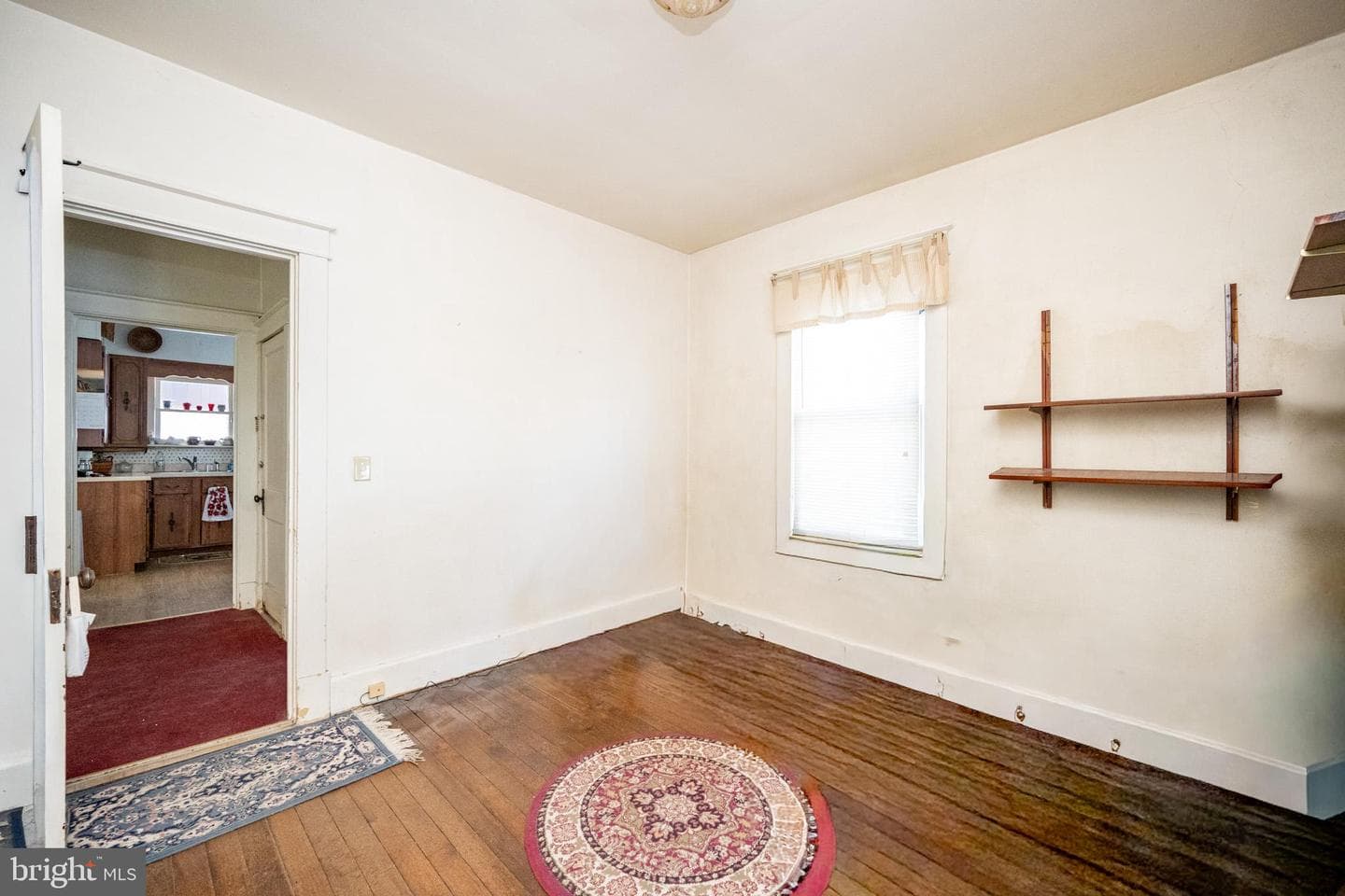 729 E Oak Street photo 15