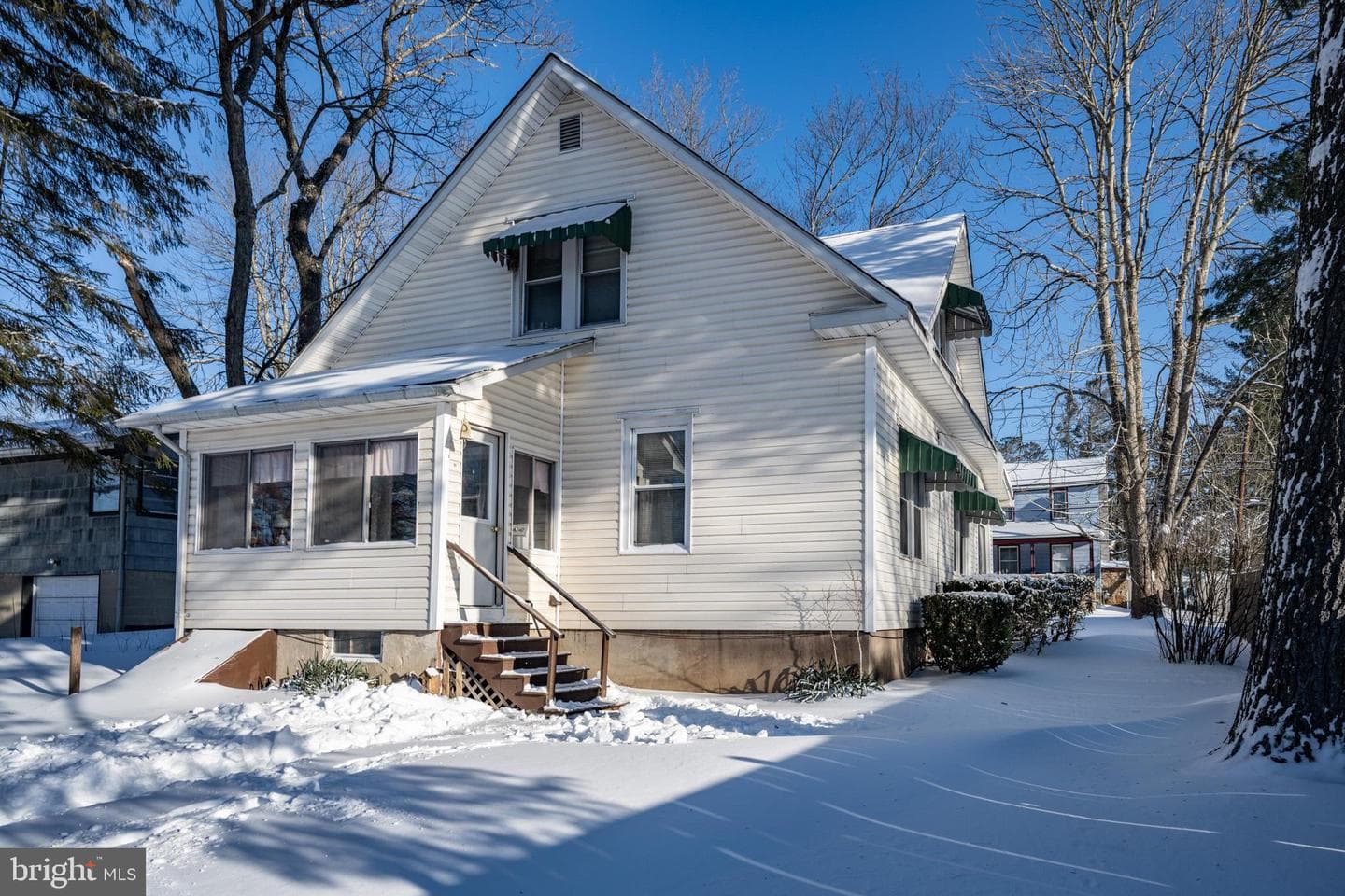 729 E Oak Street photo 30