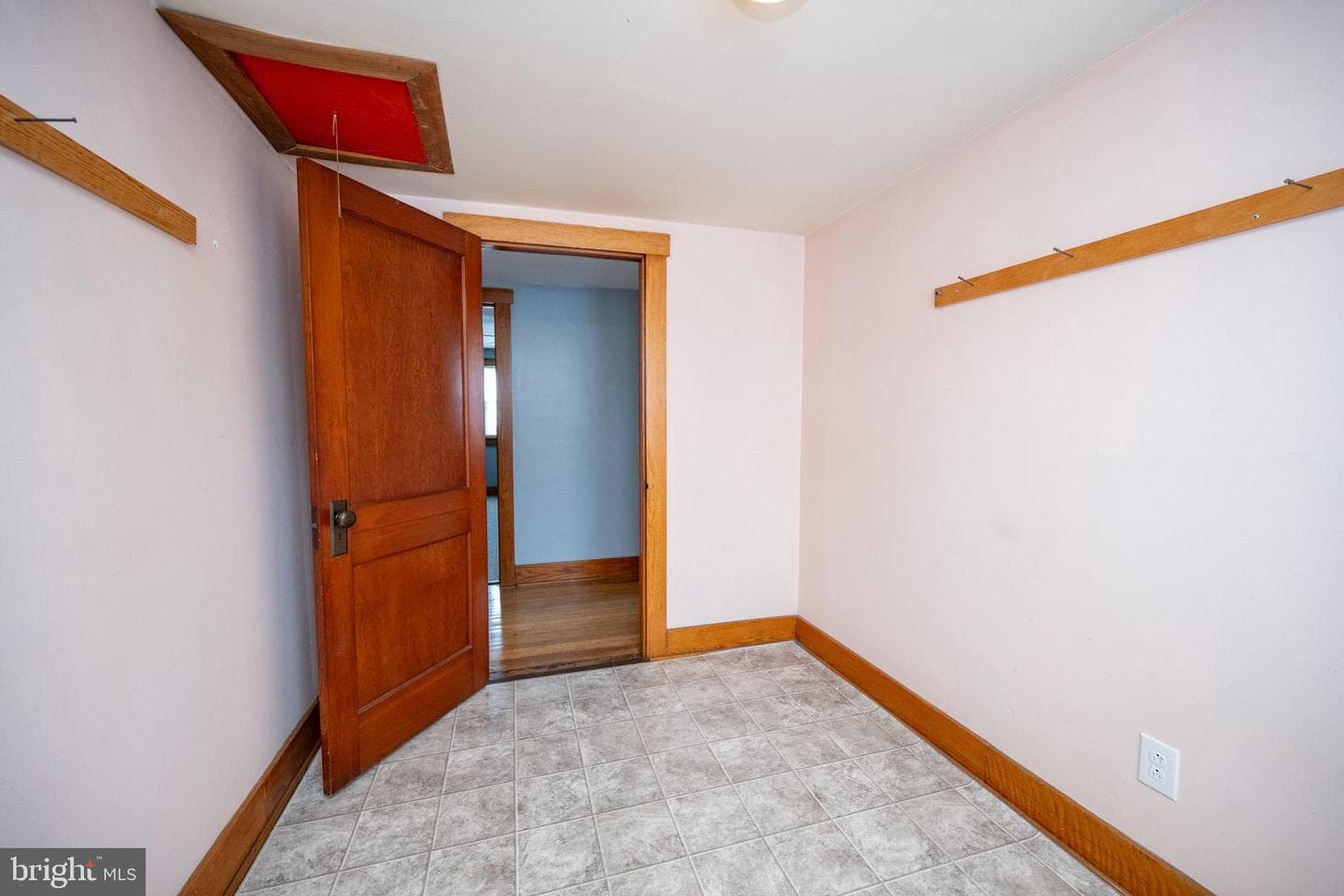 506 Roanoke Avenue photo 39