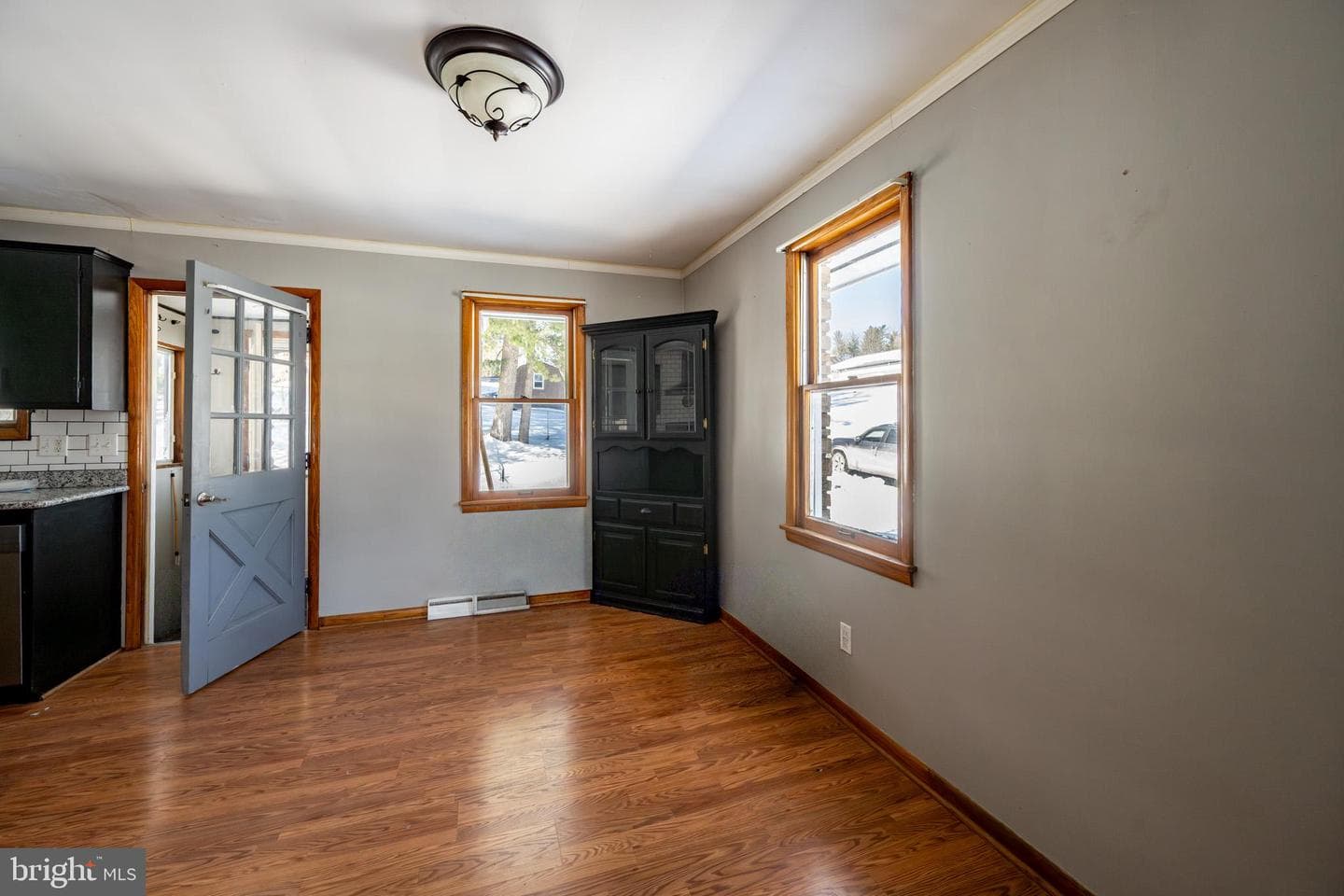 127 S Oakhall Drive photo 12