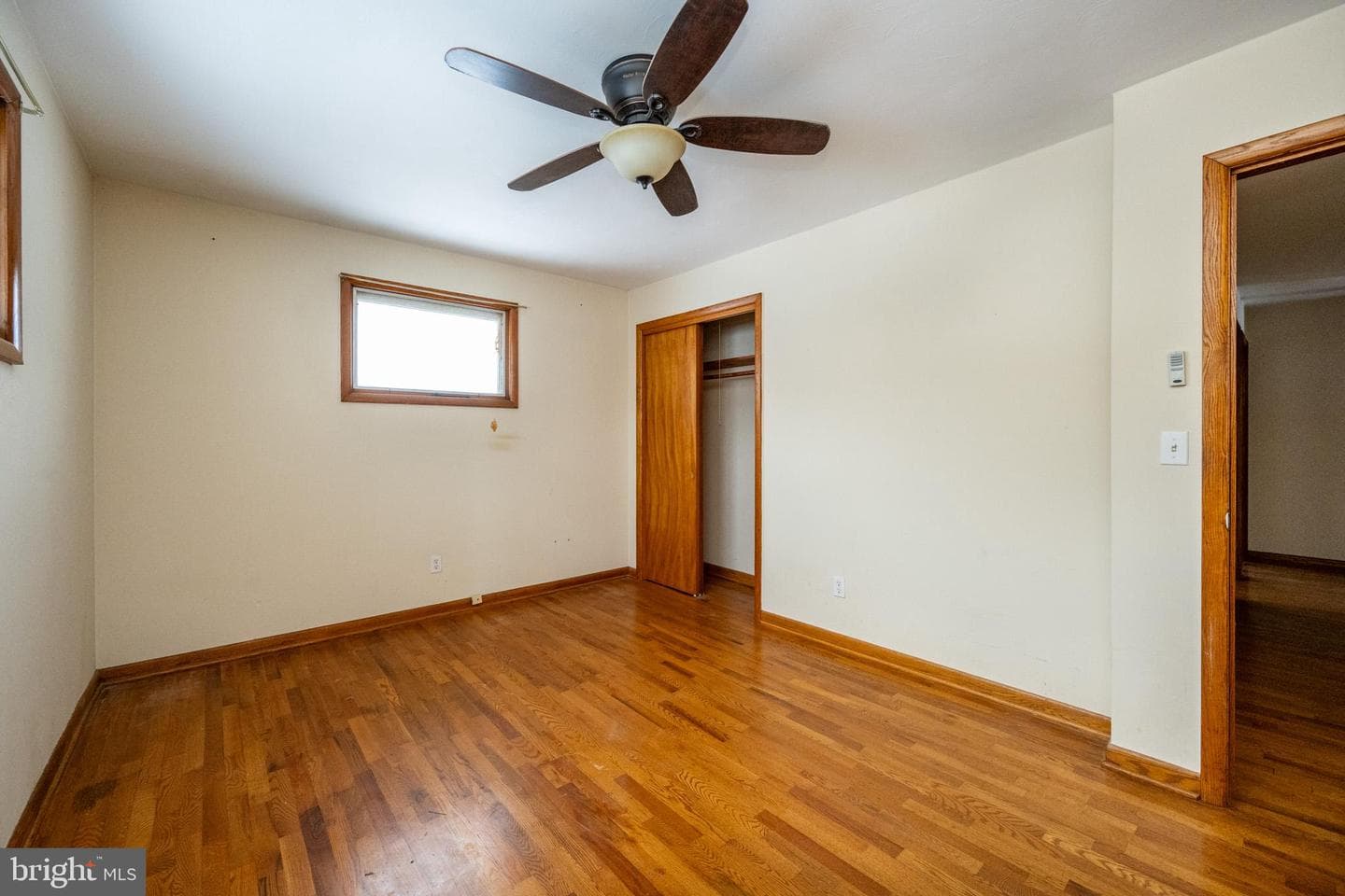 127 S Oakhall Drive photo 17