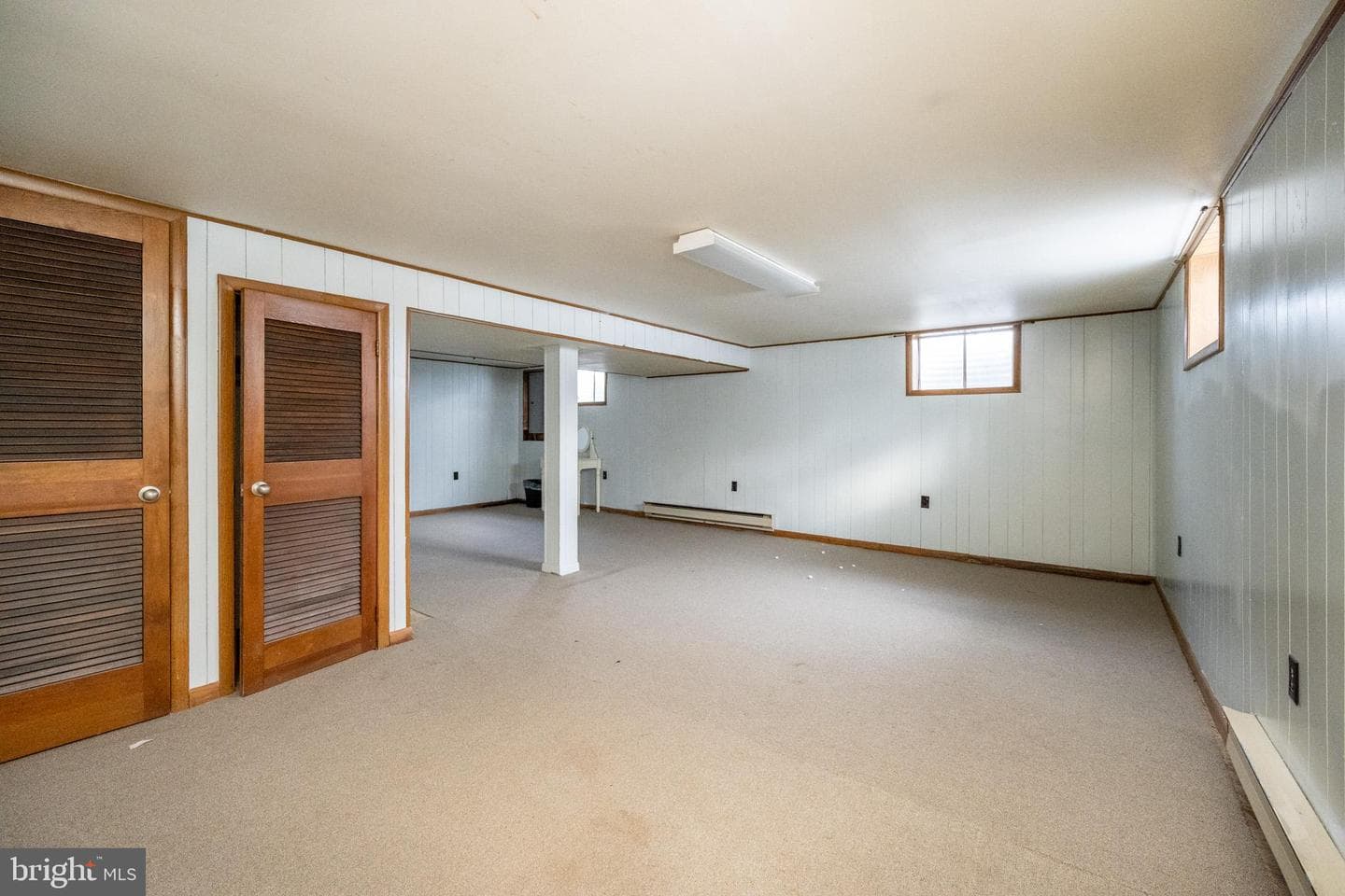 127 S Oakhall Drive photo 30