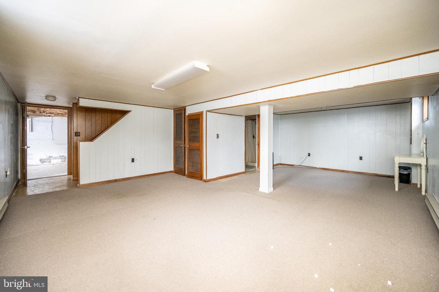 127 S Oakhall Drive photo 31