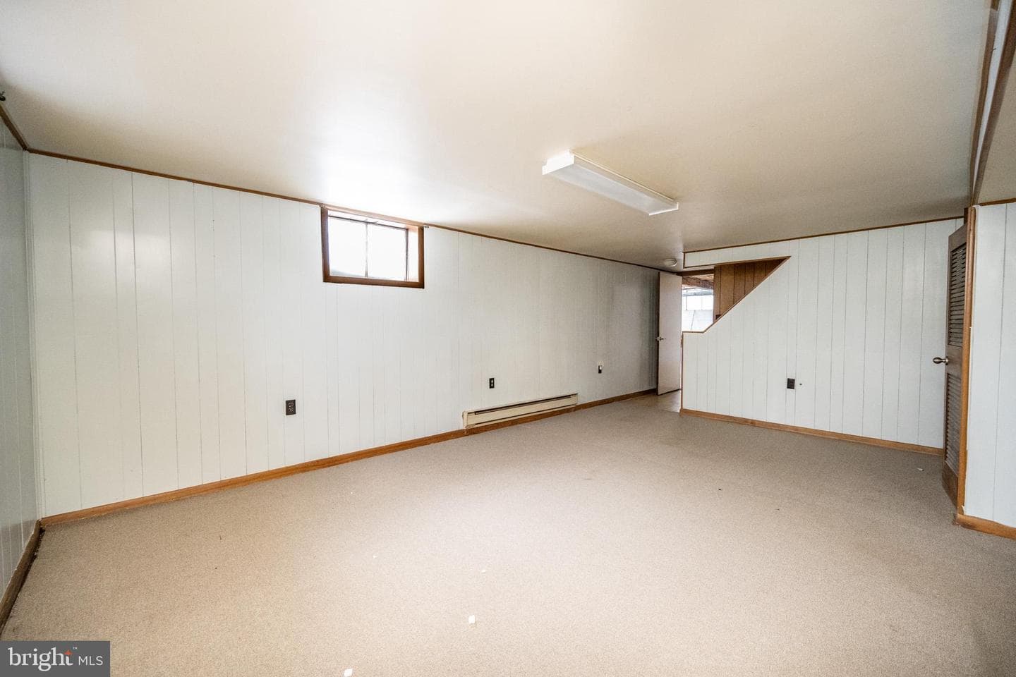 127 S Oakhall Drive photo 32