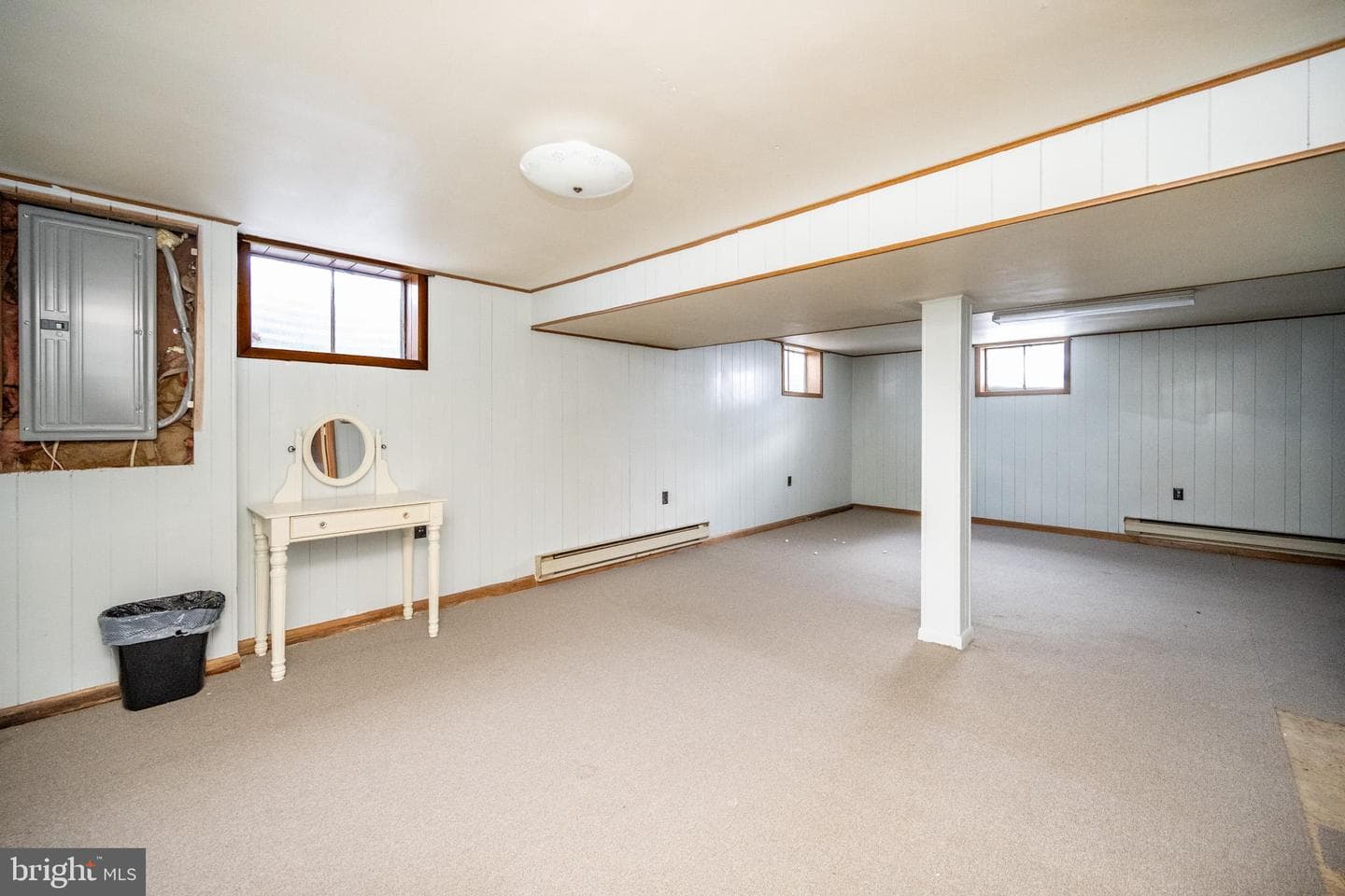 127 S Oakhall Drive photo 33