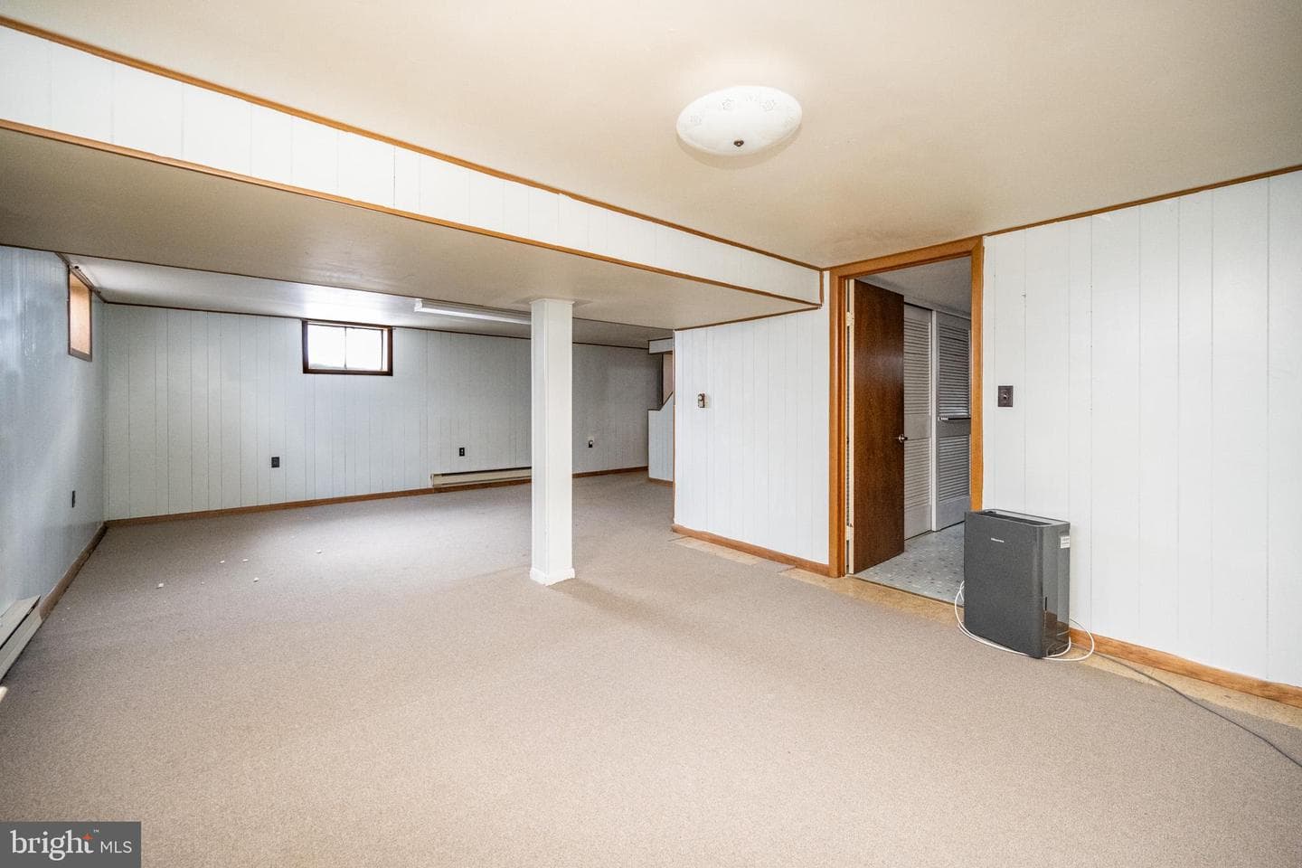 127 S Oakhall Drive photo 35