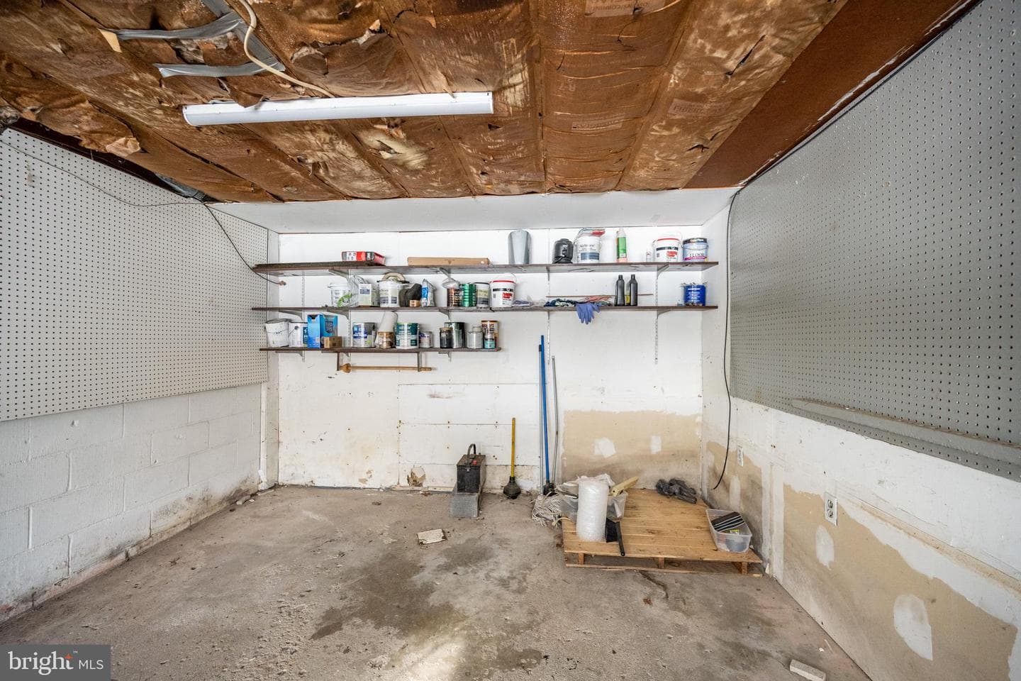 127 S Oakhall Drive photo 47