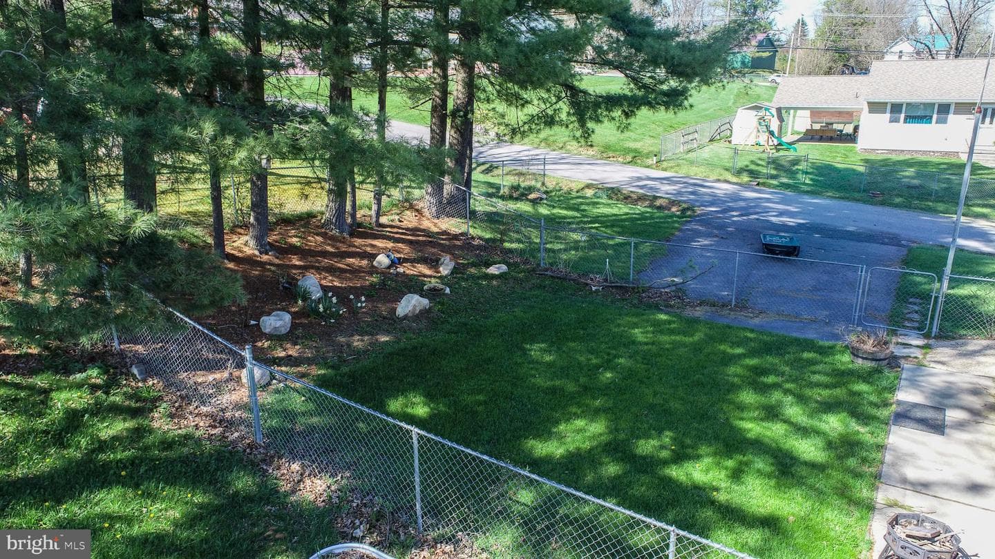 127 S Oakhall Drive photo 51