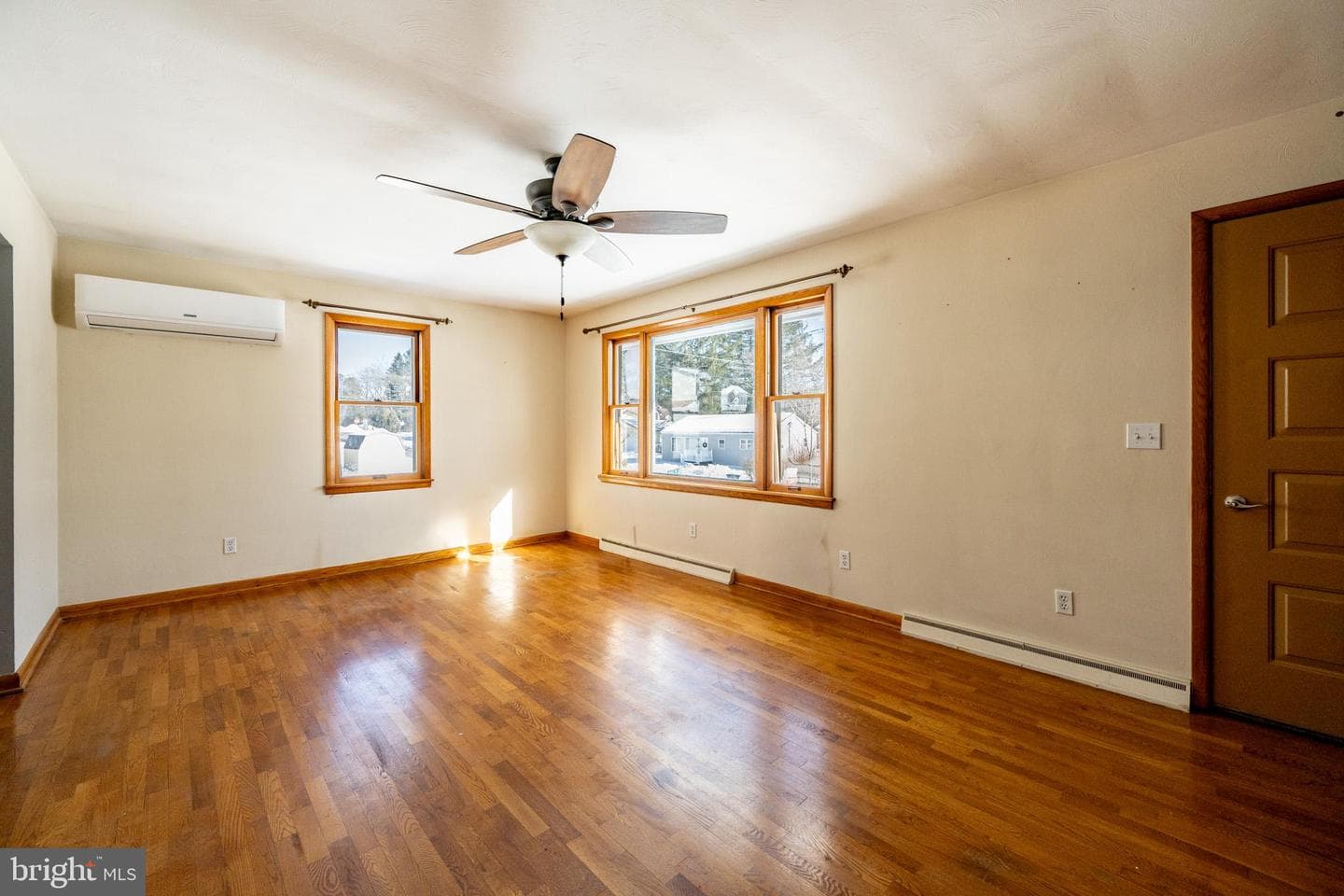 127 S Oakhall Drive photo 6